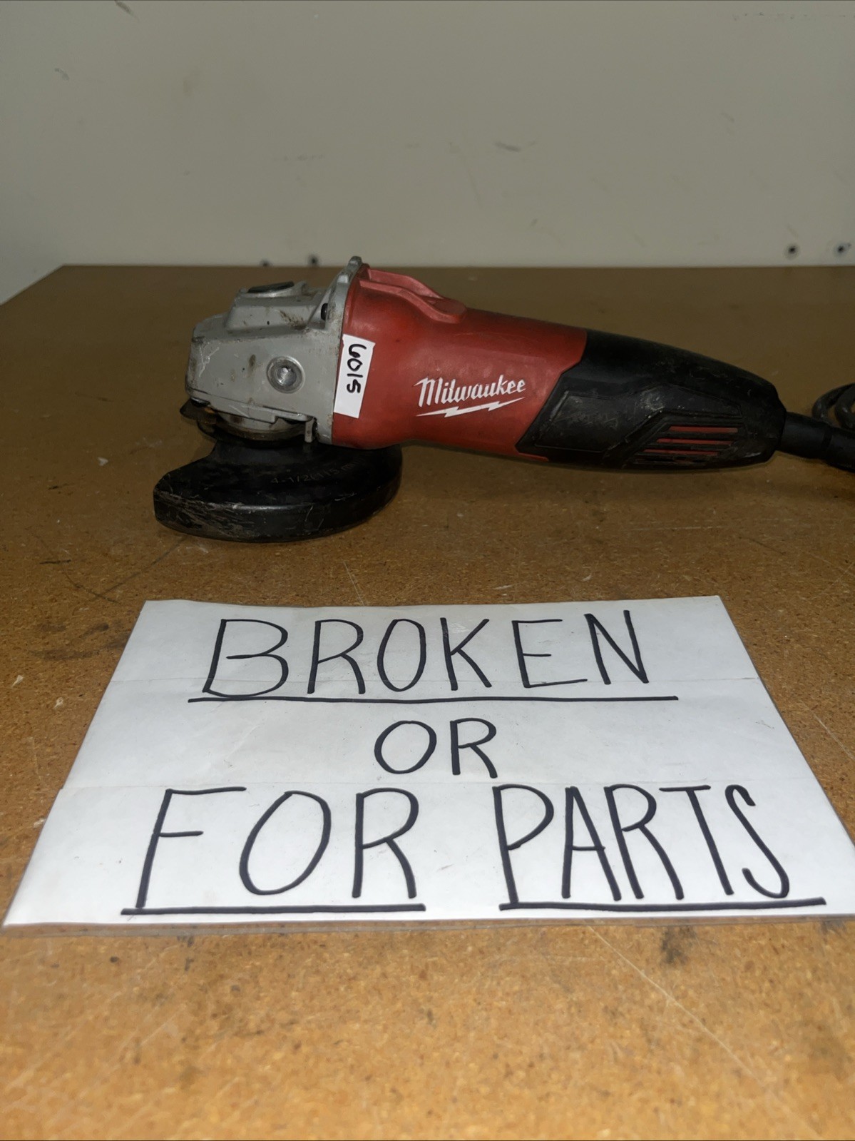 Broken Made In 2024 Milwaukee 6130-33 4-1/2&Prime; 7 Amp Small Angle Grinder 6015