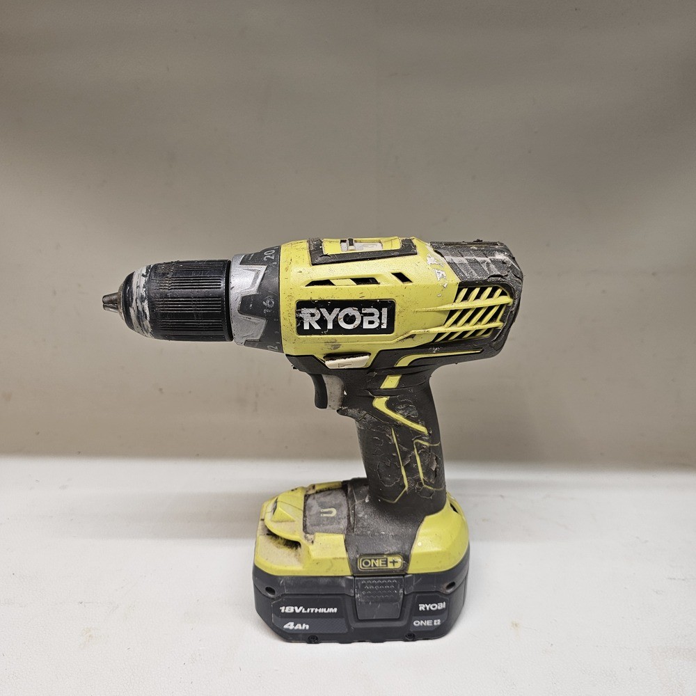 RYOBI P208B 1/2&Prime; CORDLESS 18 VOLT DRILL W/ BATTERY