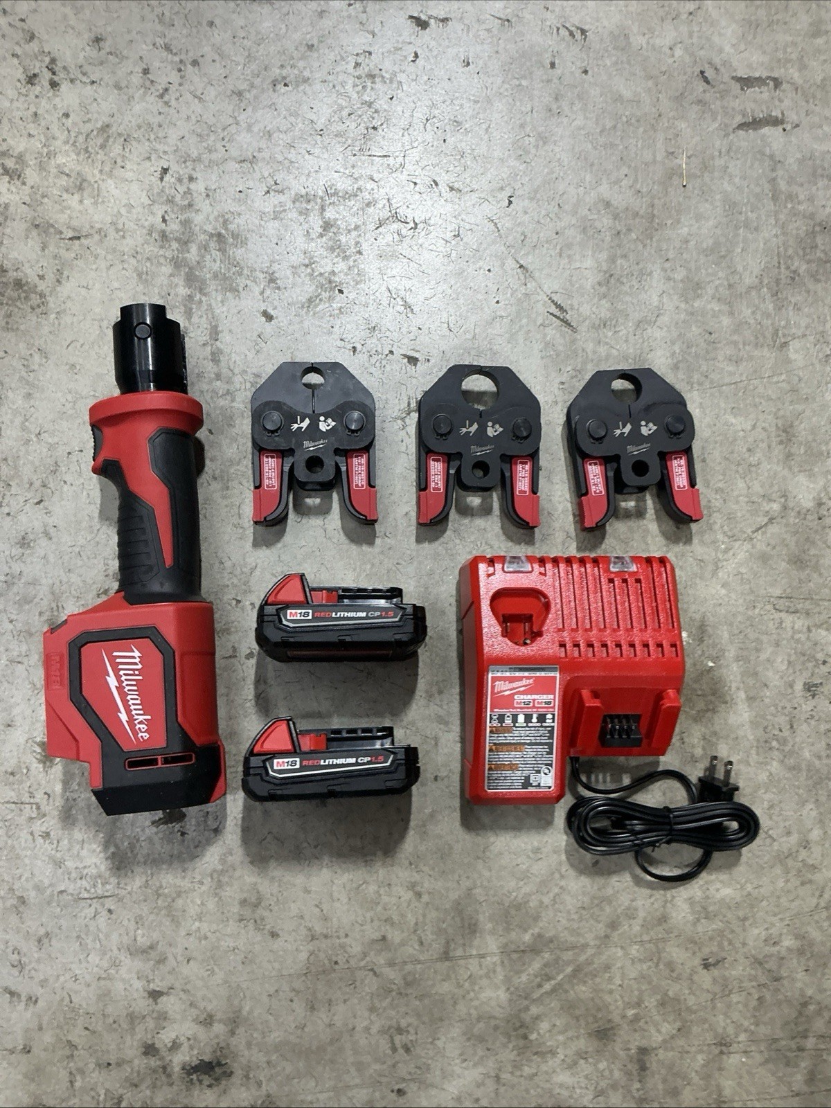 Milwaukee 2674-22C M18 Short Throw Press Tool Kit with PEX Crimp Jaws (Open Box)