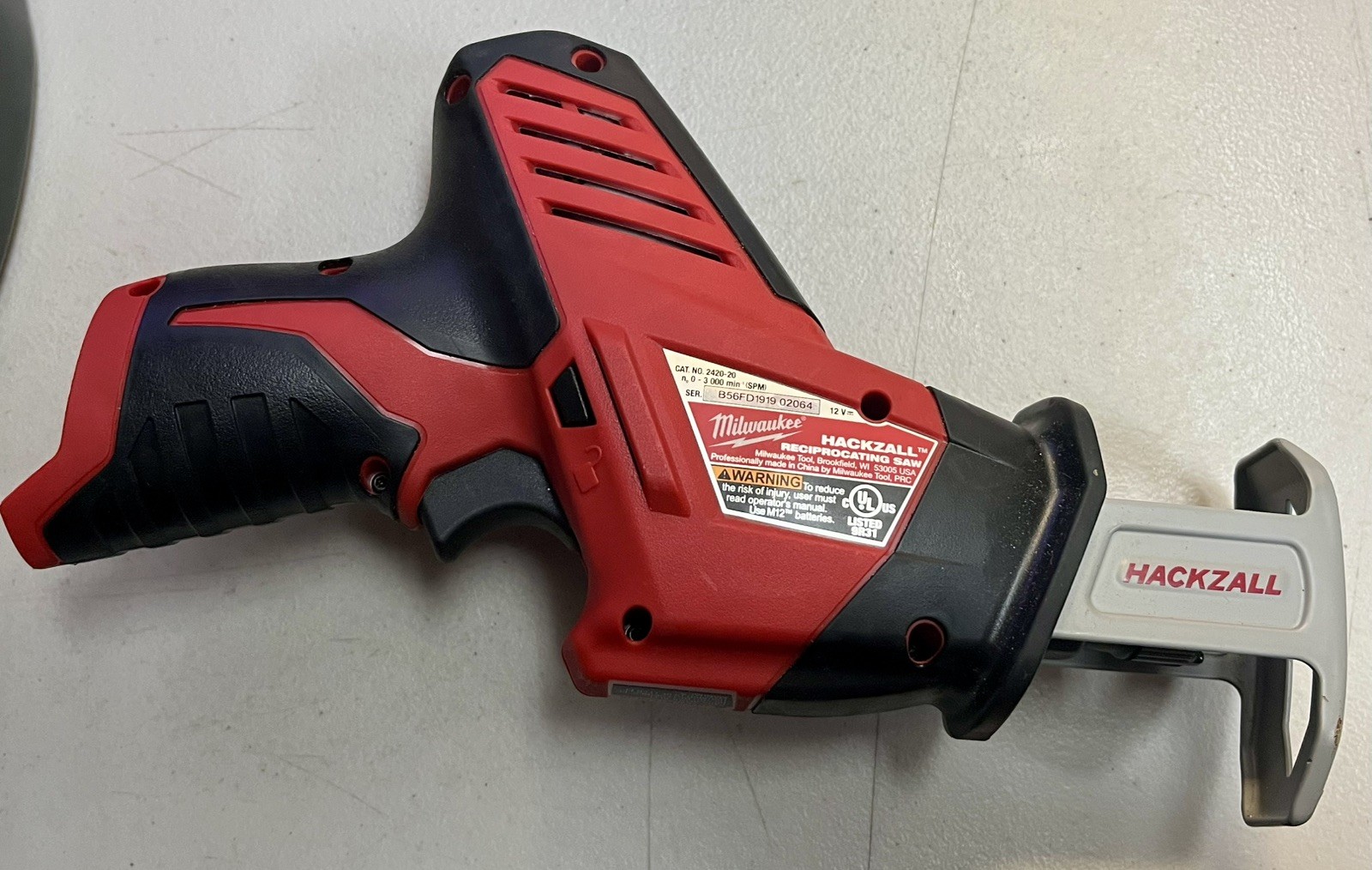 Milwaukee M12 Hackzall Reciprocating Saw (2420-20) W/BATTERY AND CHARGER