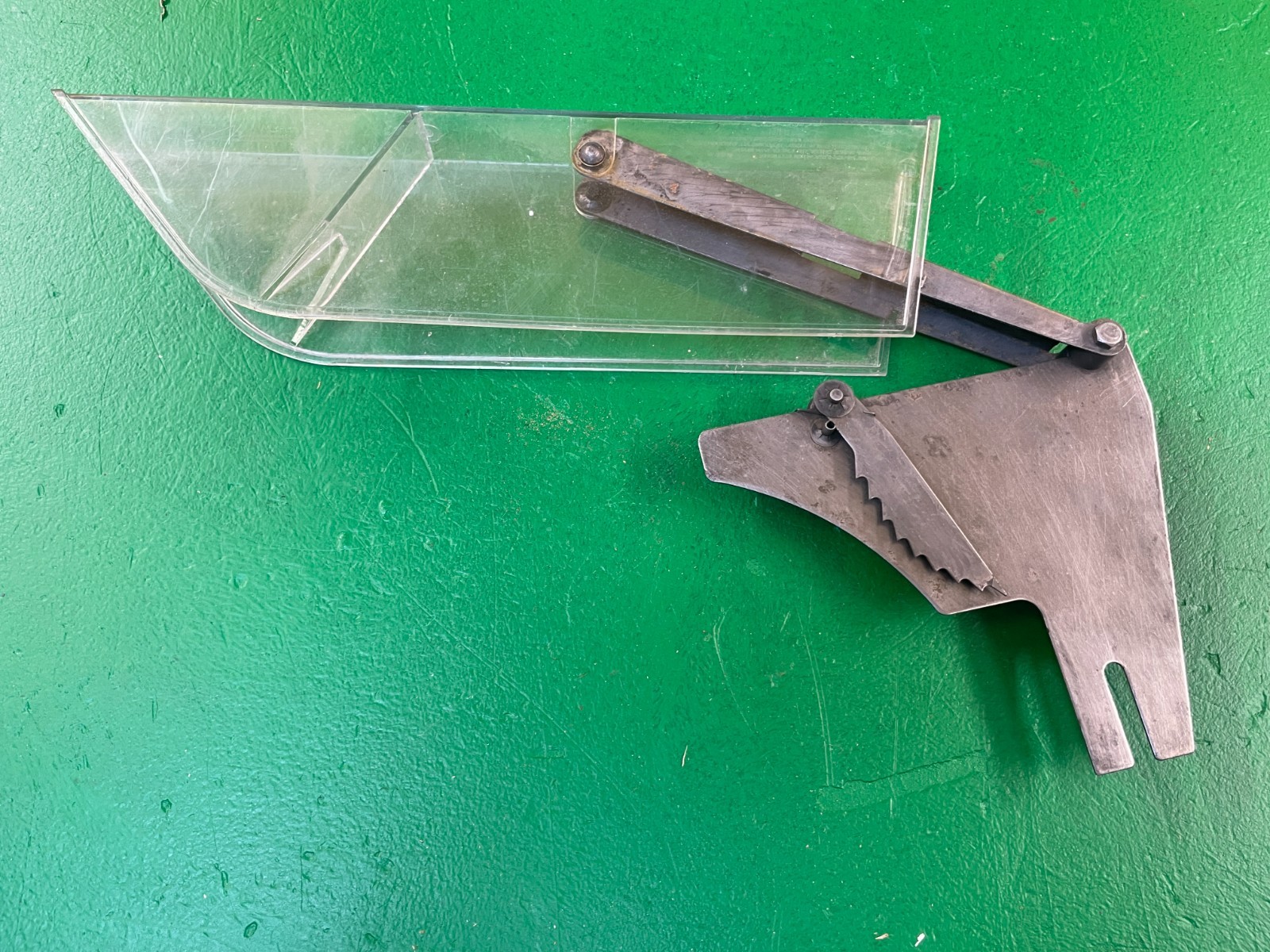 READ – ? Pro-Tech model 4008 or 4106 ? Table Saw Blade Guard Pawls Splitter