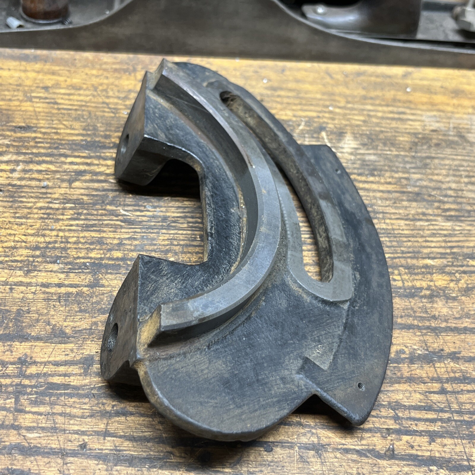 20” Crescent 🌙 Band Saw Table Trunnion