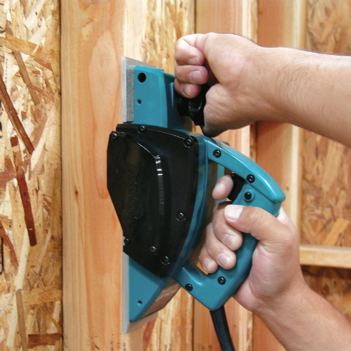 Makita 6.5A 3-1/4 In. 3/32 In. Planing Depth Planer KP0800K Makita KP0800K