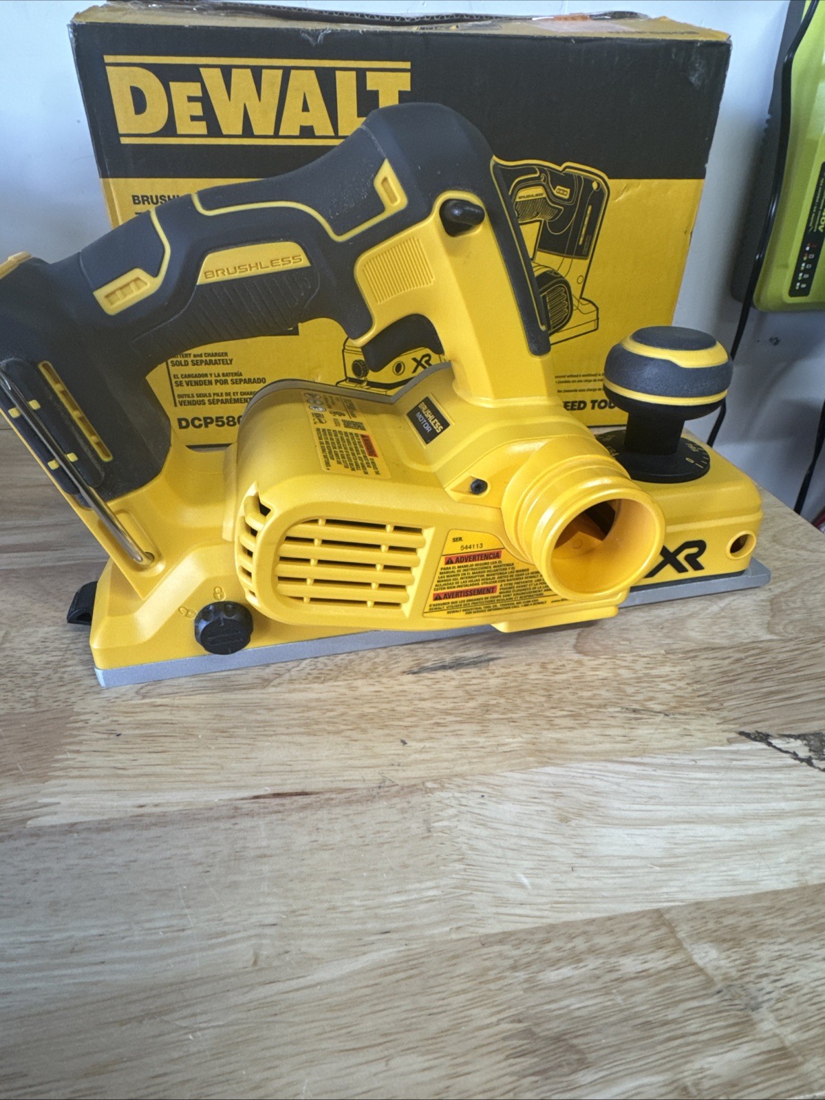 DEWALT 20v Max Wireless Handheld Planer (DCP580B)