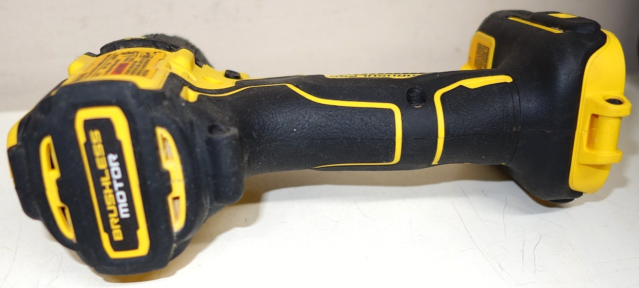 DeWALT 20V MAX Brushless Cordless 1/2&Prime; Hammer Drill DCD798