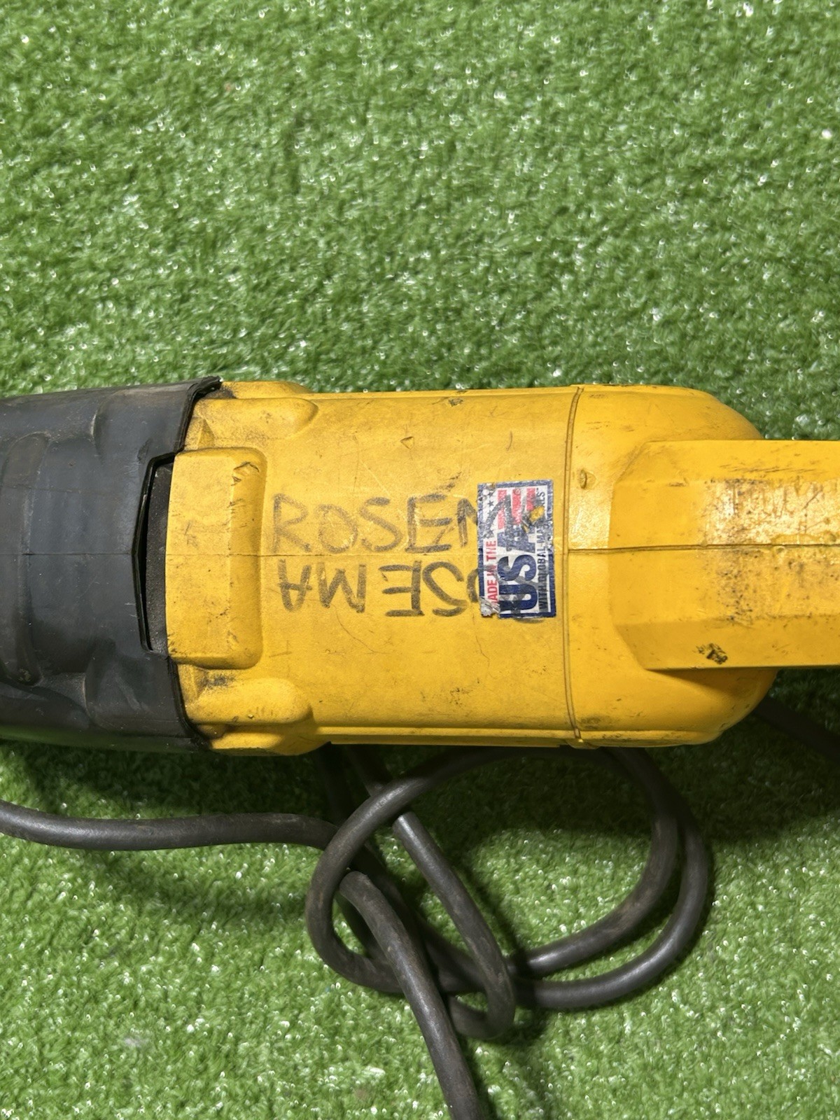DeWalt DWE304 Reciprocating Saw 120V AC 10 A Corded Variable Speed TESTED WORKS