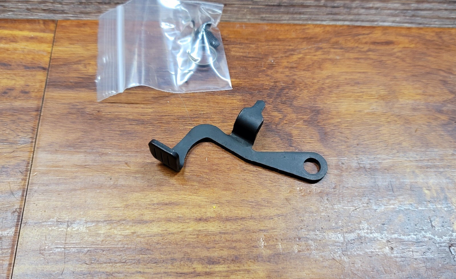 DEWALT SPINDLE LOCK FOR DWE575SB-DWE575 7-1/4 Corded Circular Saw N090570