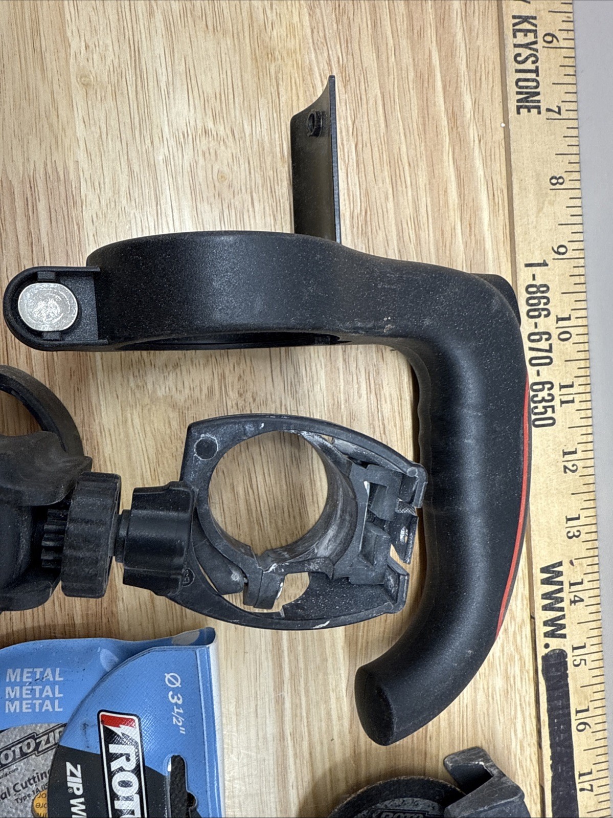 Bosch RotoZip RZ5 Saw Rotary Tool w/Bag, Manuals & Lots of Accessories