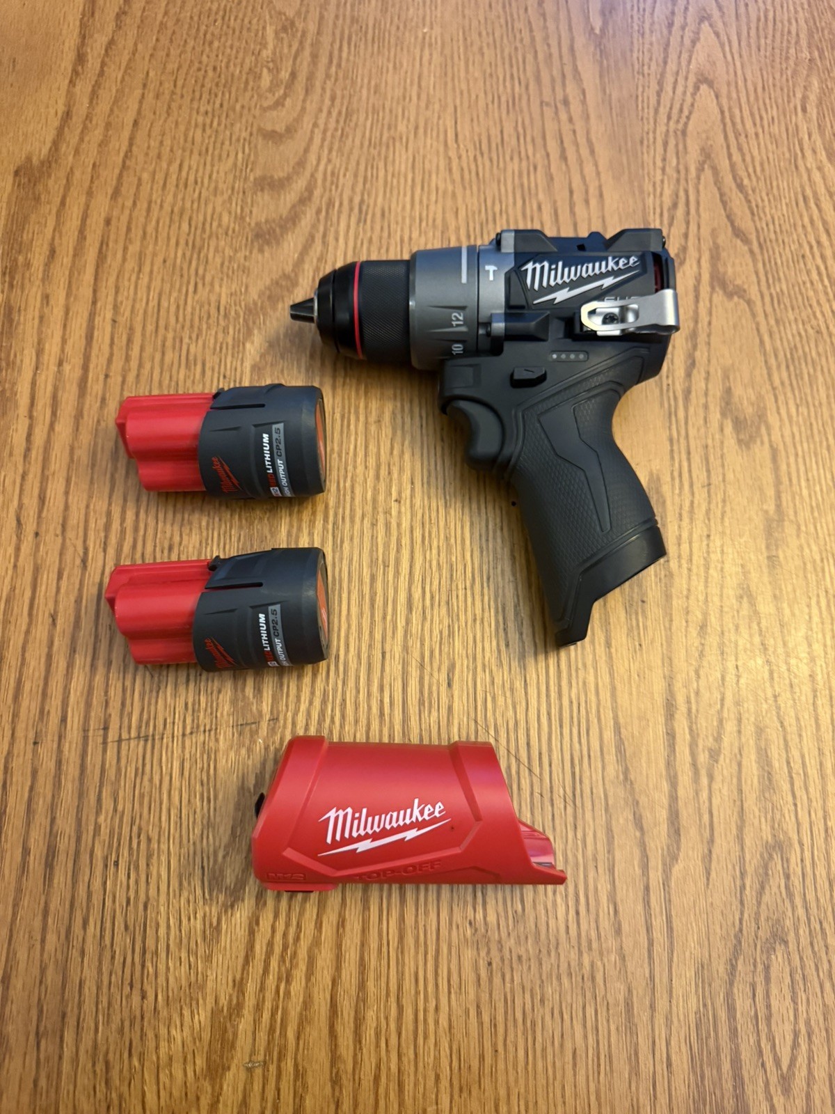 BLACKOUT Milwaukee 3404-20 Hammer Fuel Drill with 2.5ah HO Bat And TOP OFF UsbC