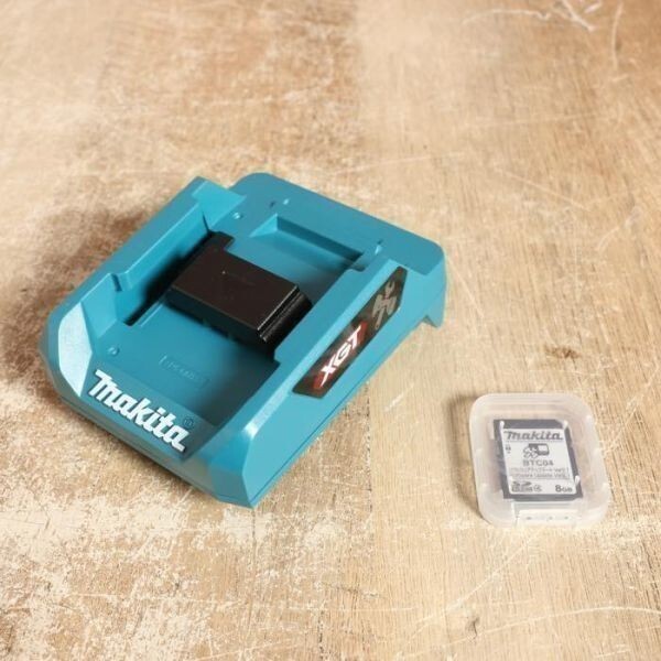 Makita BTC05 Battery Checker Adapter for 40Vmax official product New Blue