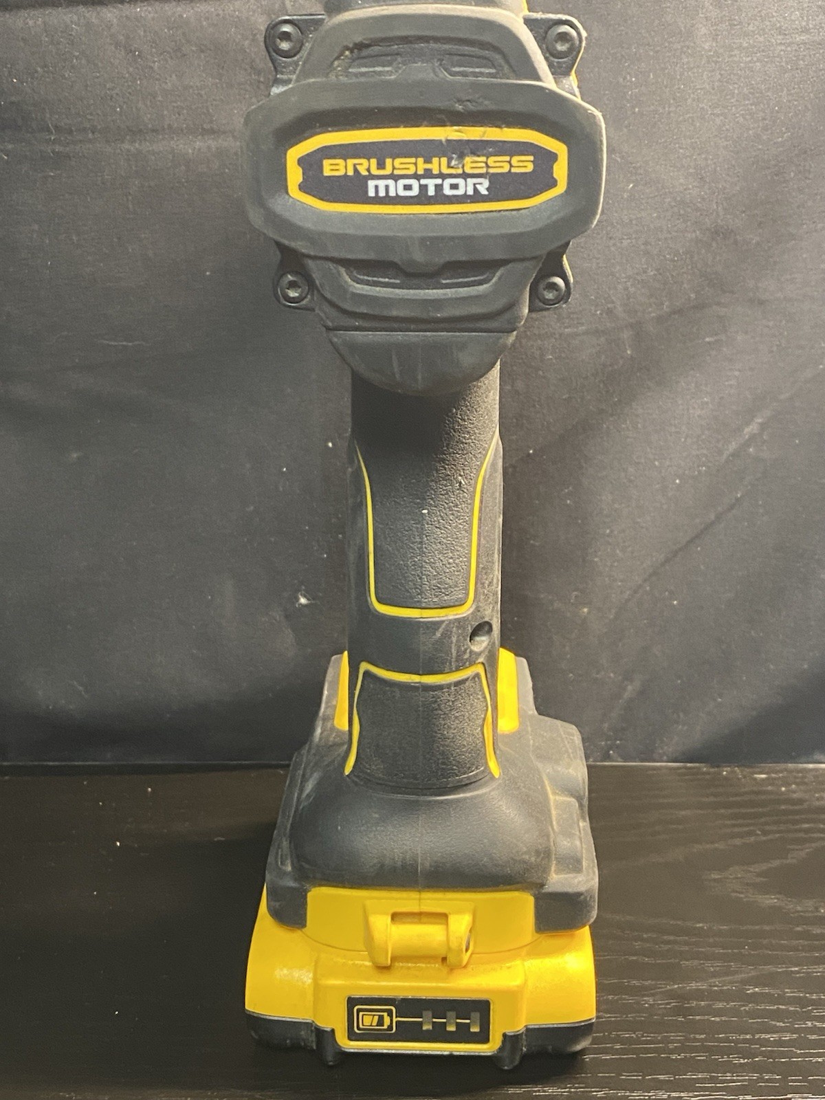 Dewalt DCD800 20V MAX XR 1/2&Prime; Cordless Drill/Driver with Battery & Charger
