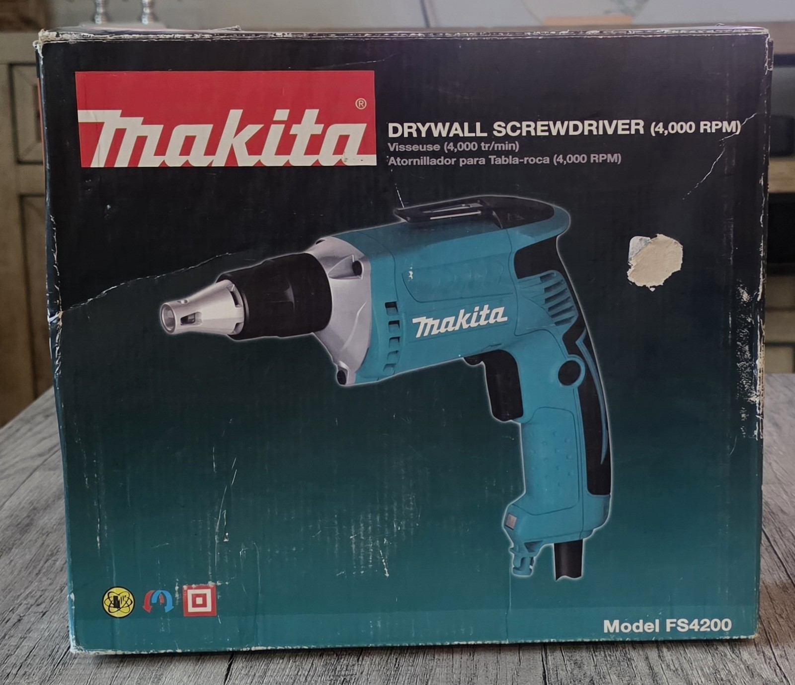 Makita FS4200 Drywall Screwdriver Screw Gun 4000 RPM Corded 1/4in Chuck Hex 6A