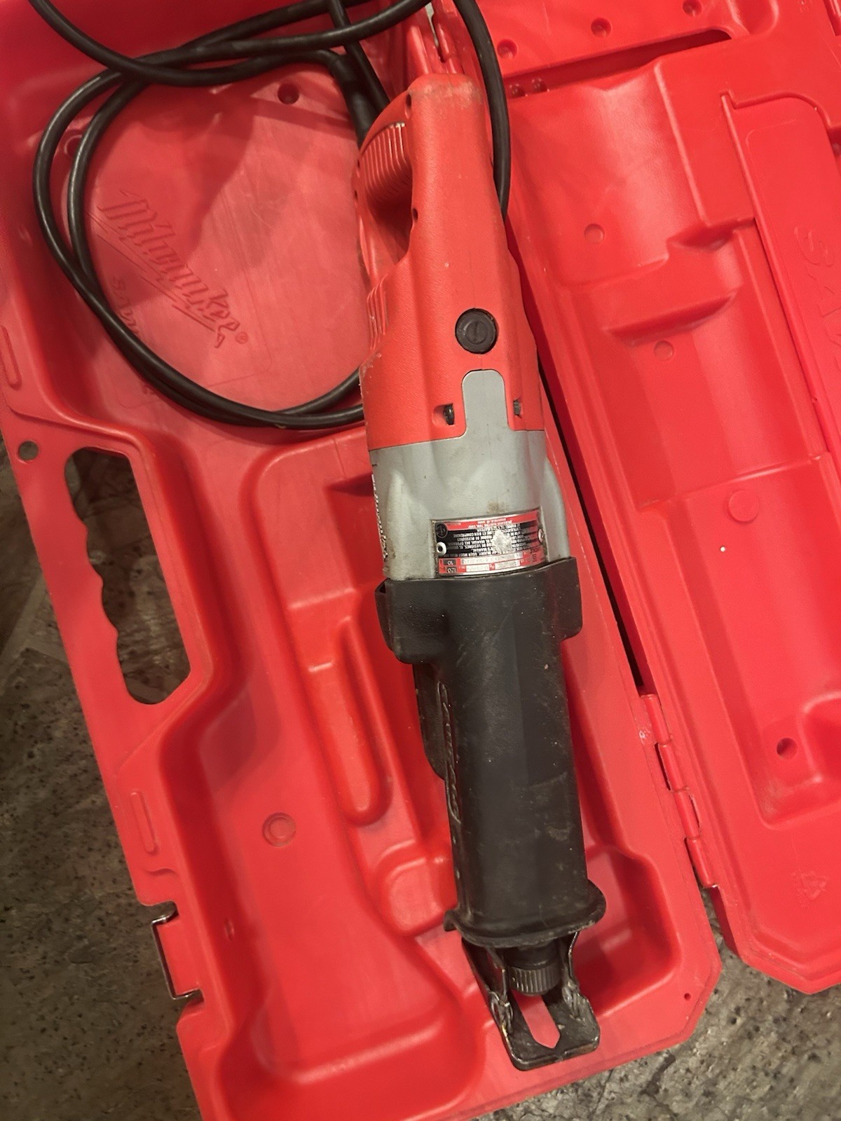 Milwaukee SAWZALL Corded 120V Reciprocating Saw w/ Hard Case And Dewalt Blades