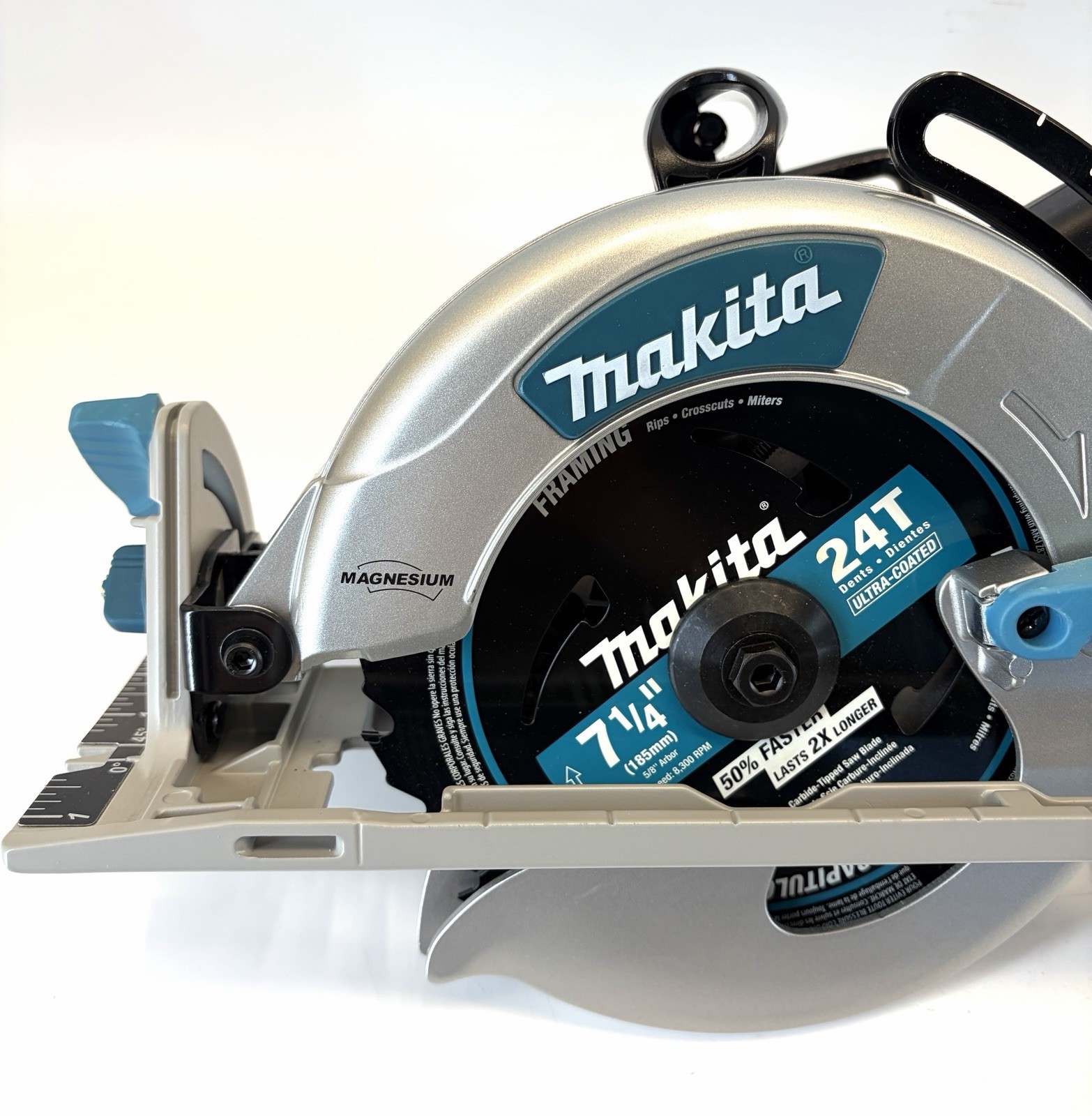 Makita 7 1/4 in Magnesium Hypoid Corded Saw W/ 24 Tooth Blade Model 5377MG