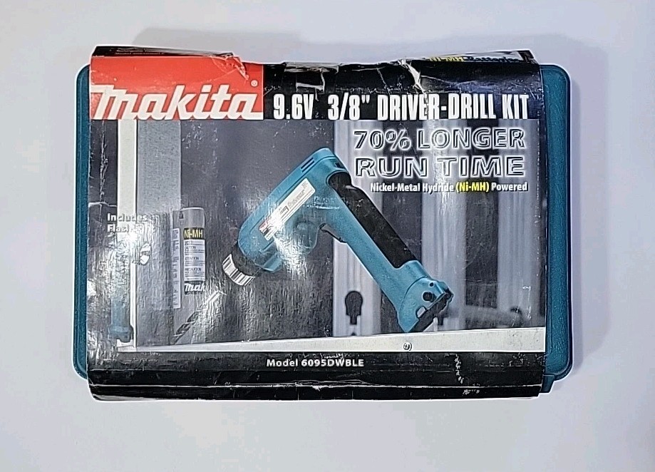 New Old Stock MAKITA 6095D With Case Charger and Battery