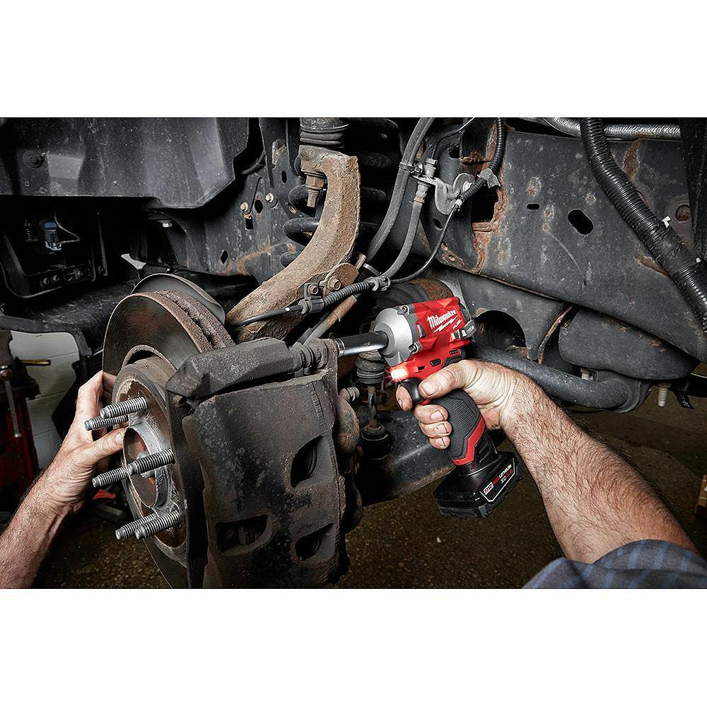 Milwaukee CANADA 12V Li-Ion Brushless Cordless Stubby 3/8&Prime; Impact Wrench (BARE)