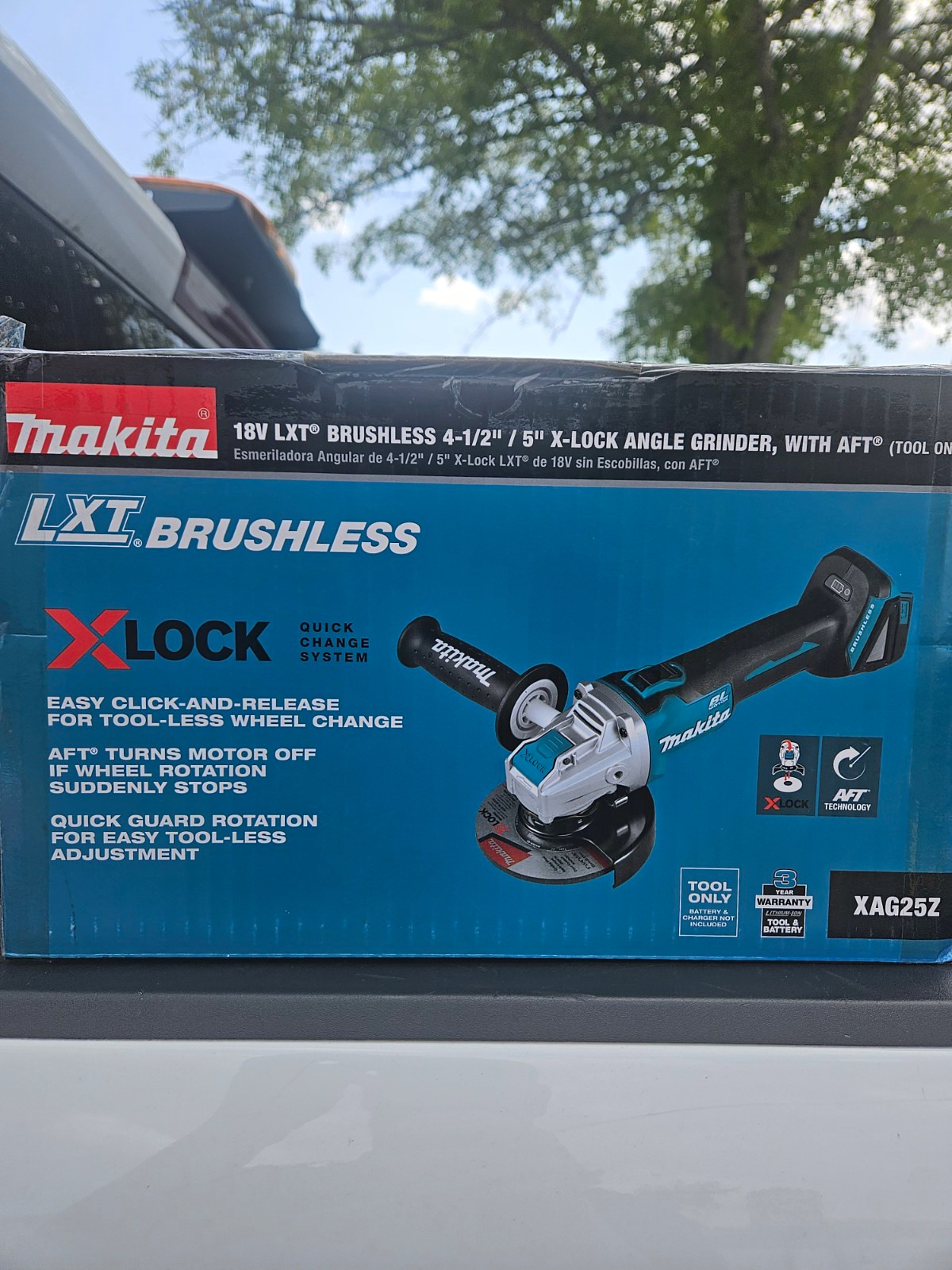 Makita XAG25Z 18V LXT Brushless X-LOCK Angle Grinder 4-1/2&Prime;/5&Prime; AFT
