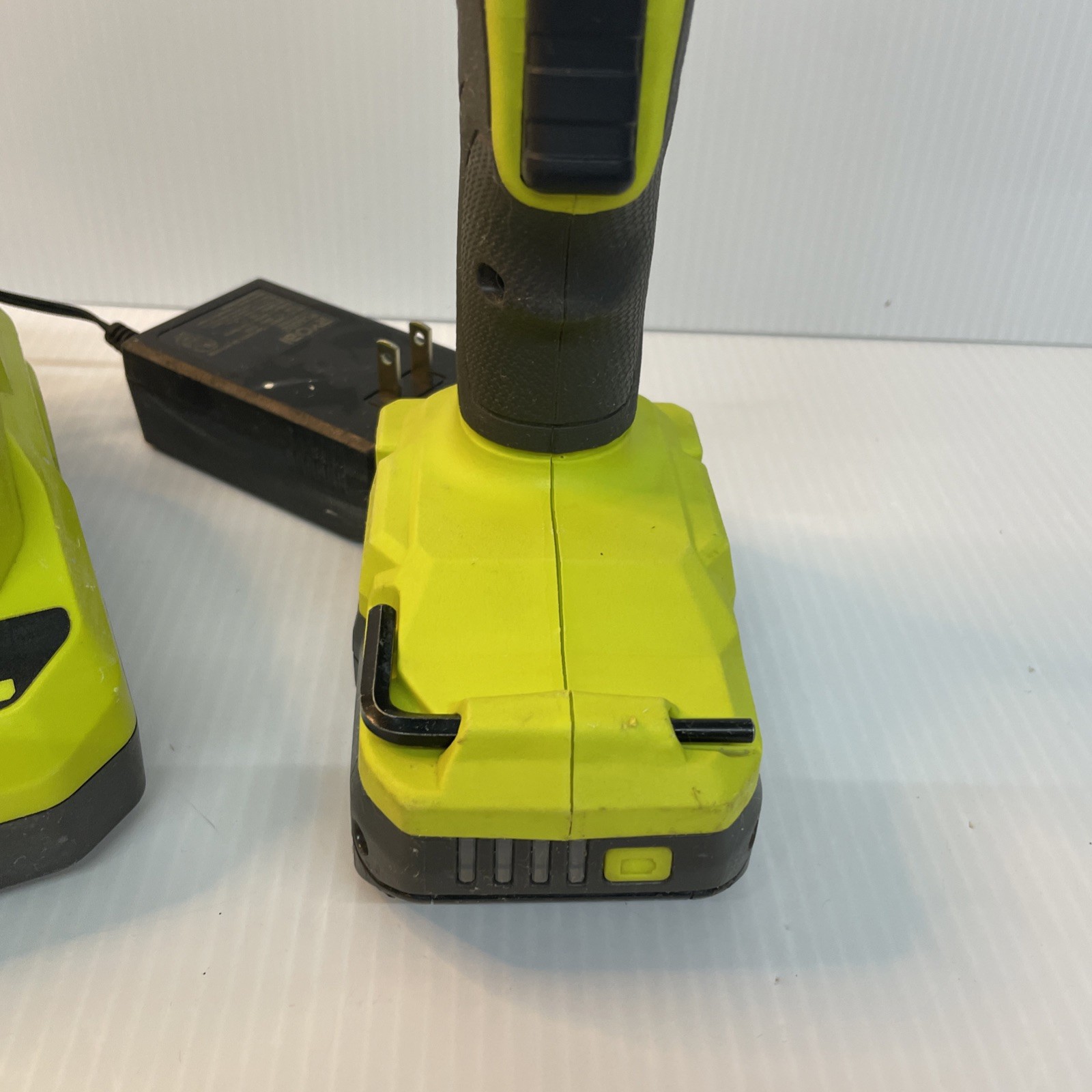 Ryobi ONE+ 18V Cordless Oscillating Multi-Tool Kit with 2.0Ah Battery -Pre Owned