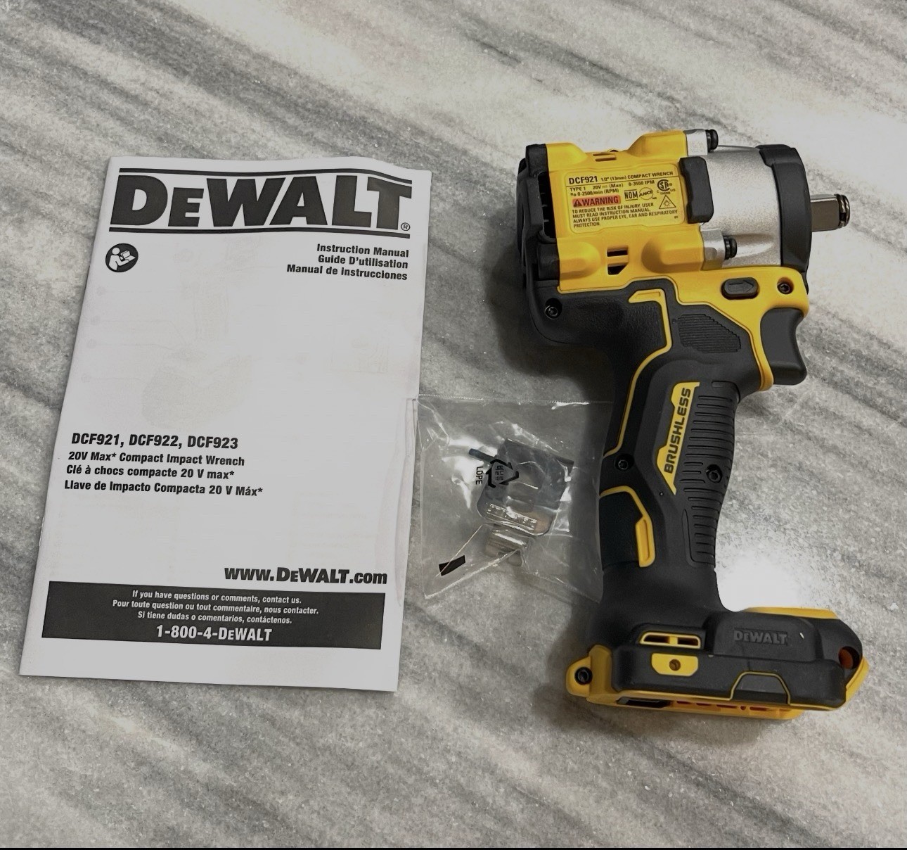 New Dewalt DCF921P2 20V 1/2&Prime; Impact Wrench Brushless Atomic Hog Ring Kit 5.0ah