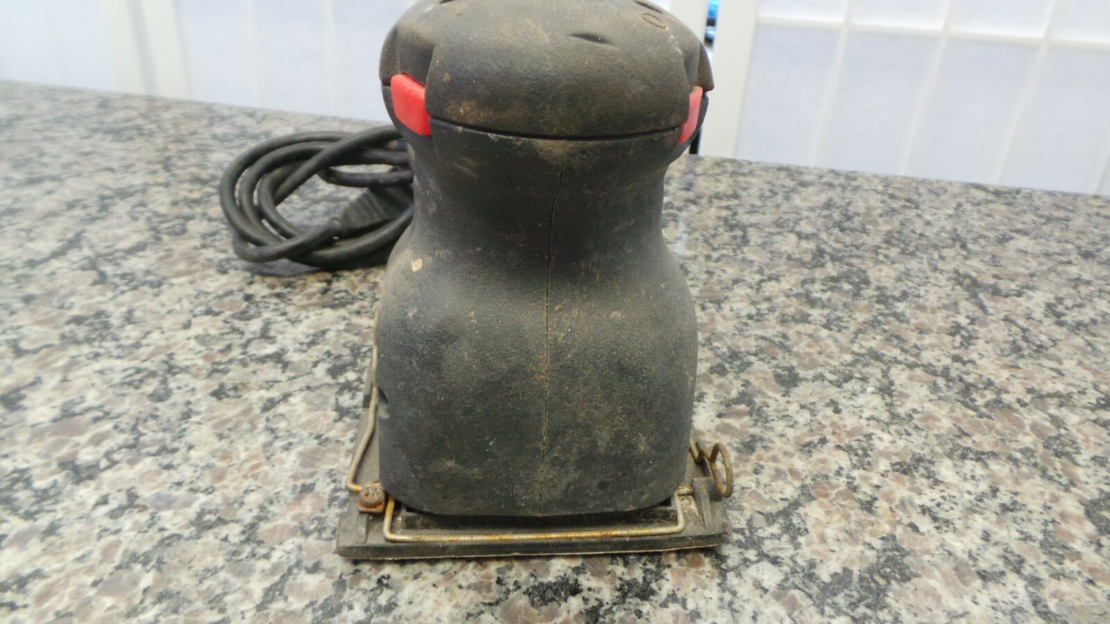 Craftsman 2.0A 120V 1/4 Sheet Sander Model 315.111770 (B60817-4 R LOC. FF-3)