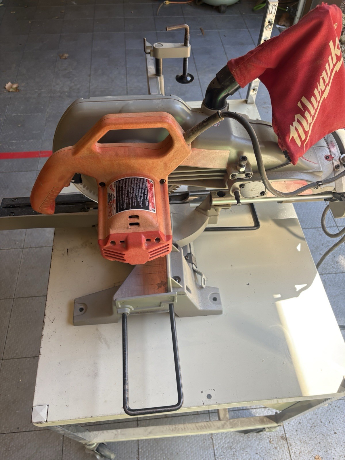 Milwaukee 6497 Heavy Duty 10&Prime; Duel Magnum Sliding Compound Miter Saw 120V 15A