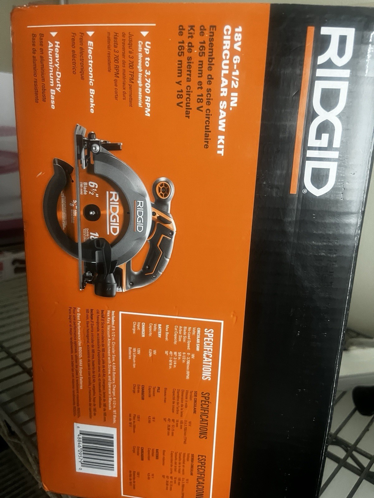 Ridgid 18V Cordless Circular Saw Kit 6-1/2-in with Battery and Charger