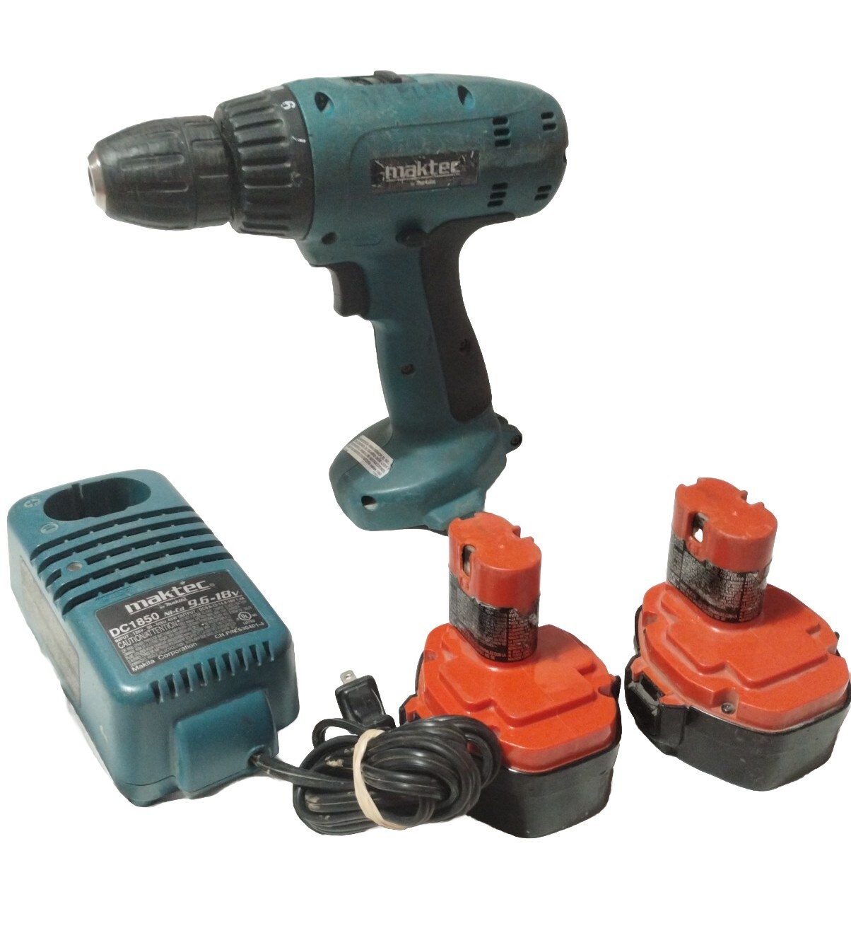 Maktek Cordless Drill By Makita MT 064 14.4v 3/8&Prime; W/ 2 Batteries & Charger Works