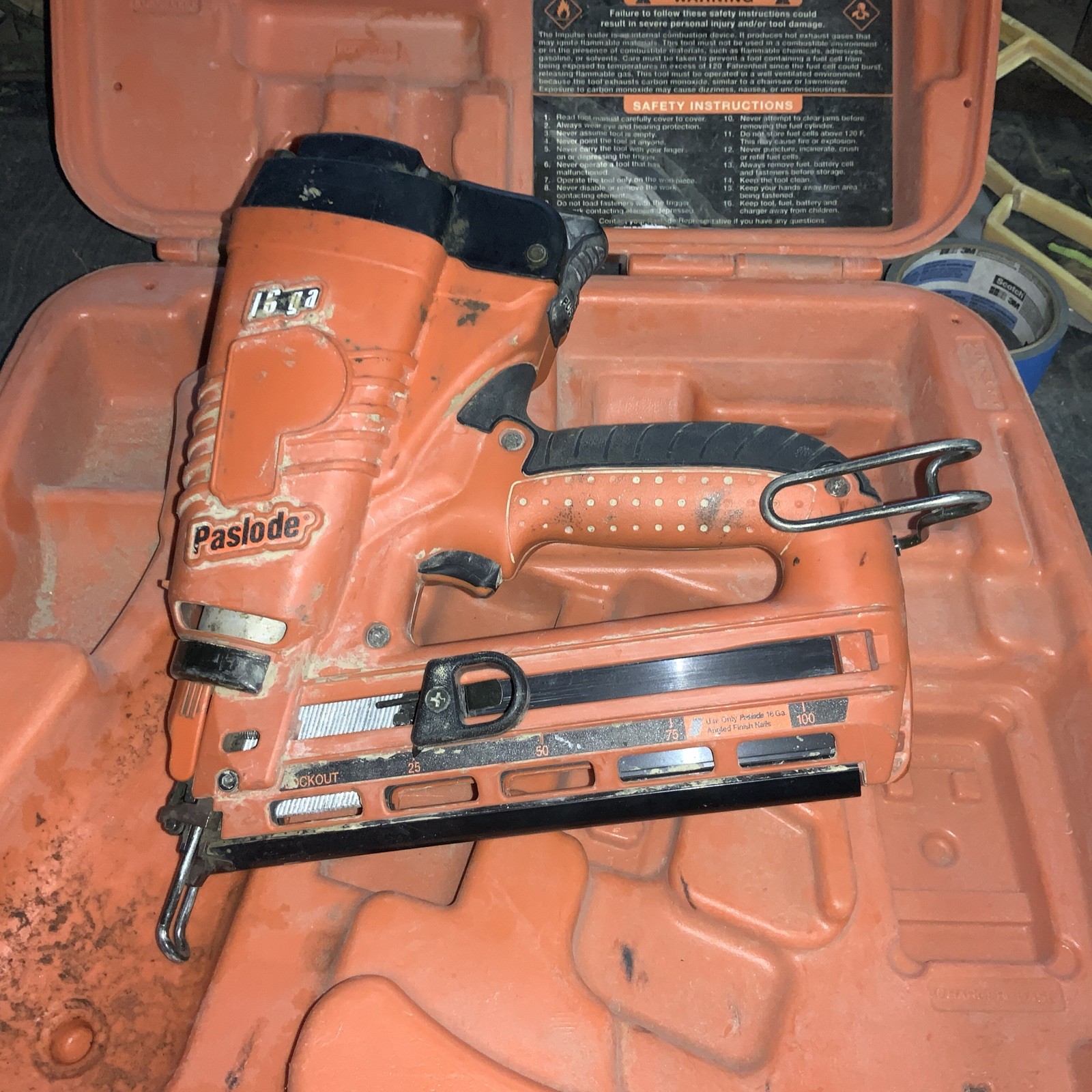 Tested!!! 1 Paslode Cordless 16 GA Angled Finish Nailer Kit Model 900600