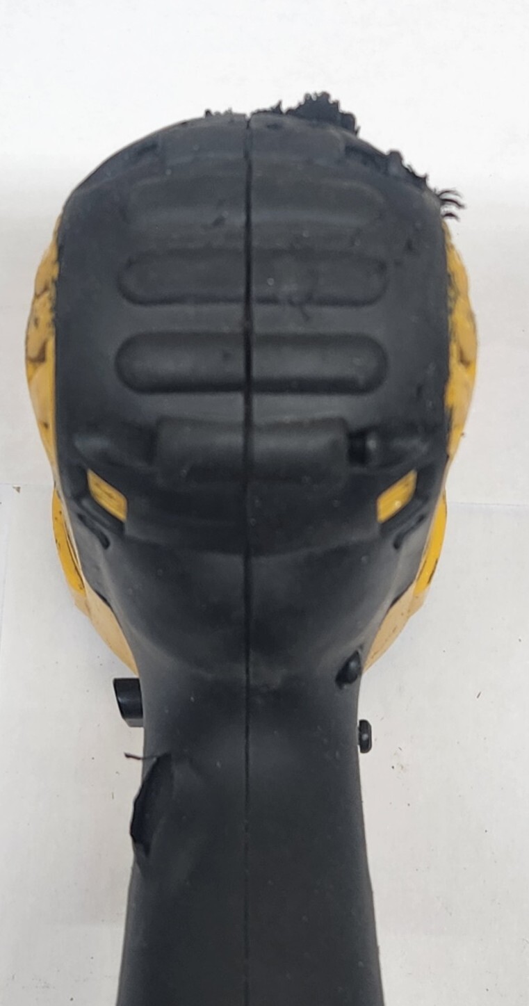 Used OEM Clamshell DeWALT DC720 (Type 1) 640567-00 for Drill