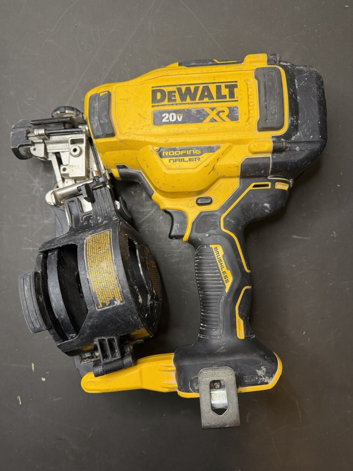 DEWALT DCN45RN 20V MAX XR Brushless Roofing Nailer FOR PARTS / REPAIR