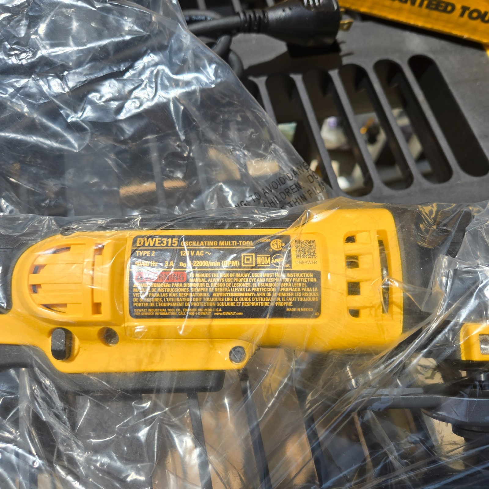 DEWALT DWE315K Oscillating MultiTool Kit 3-Amp Variable Speed Corded Power Tool
