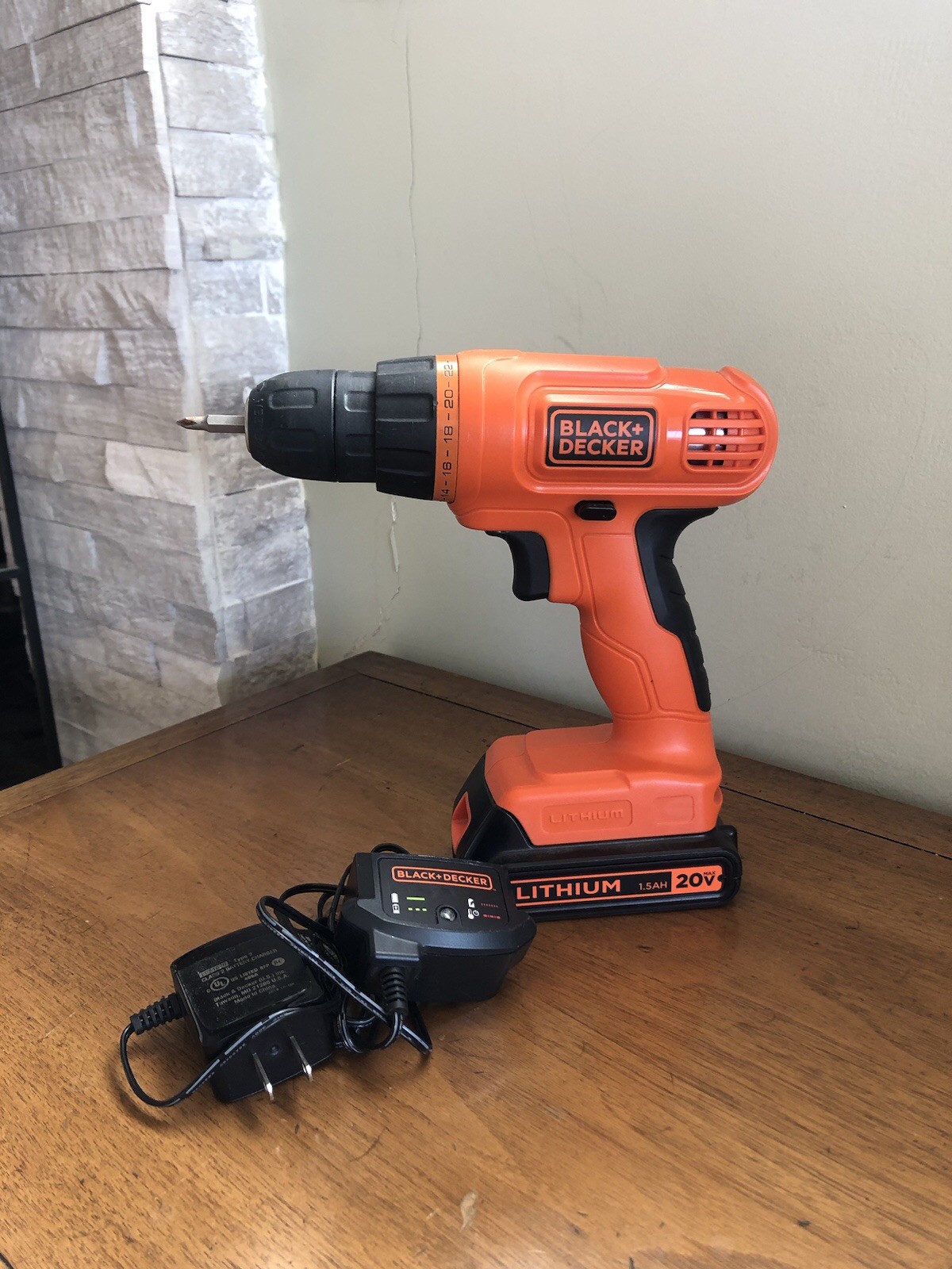 BLACK+DECKER 20V MAX Cordless Drill Driver 1.5 Ah Battery & Charger
