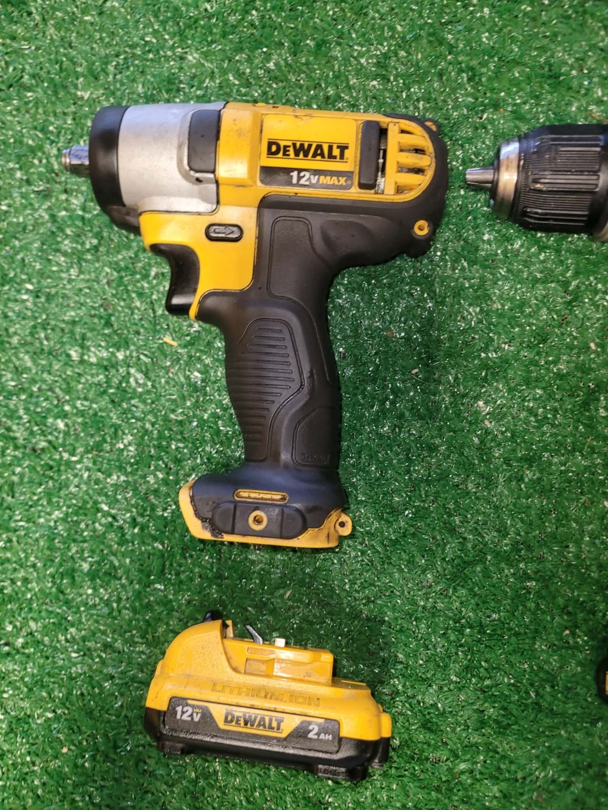 Dewalt DCD703 3/8&Prime;Drill , DCF813 Impact, 2 Batteries 2.0 & 1.3AH