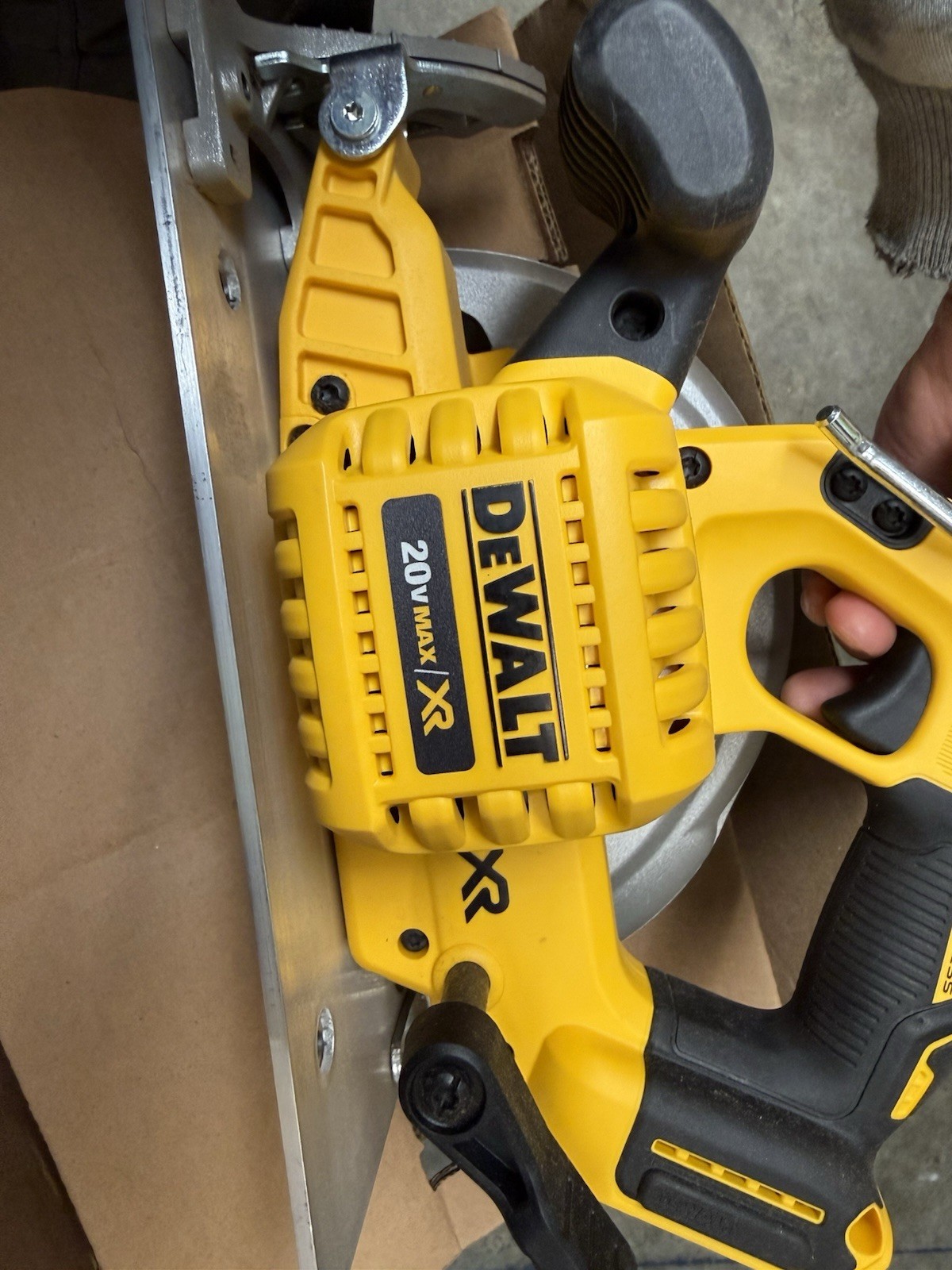 DEWALT DCS570B 20V MAX Circular Saw Tool Only