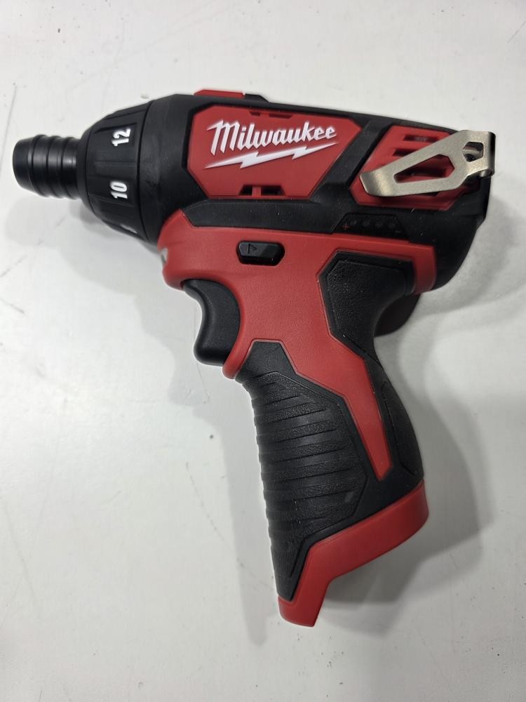 MILWAUKEE TOOLS 2401-20 (P13020681)