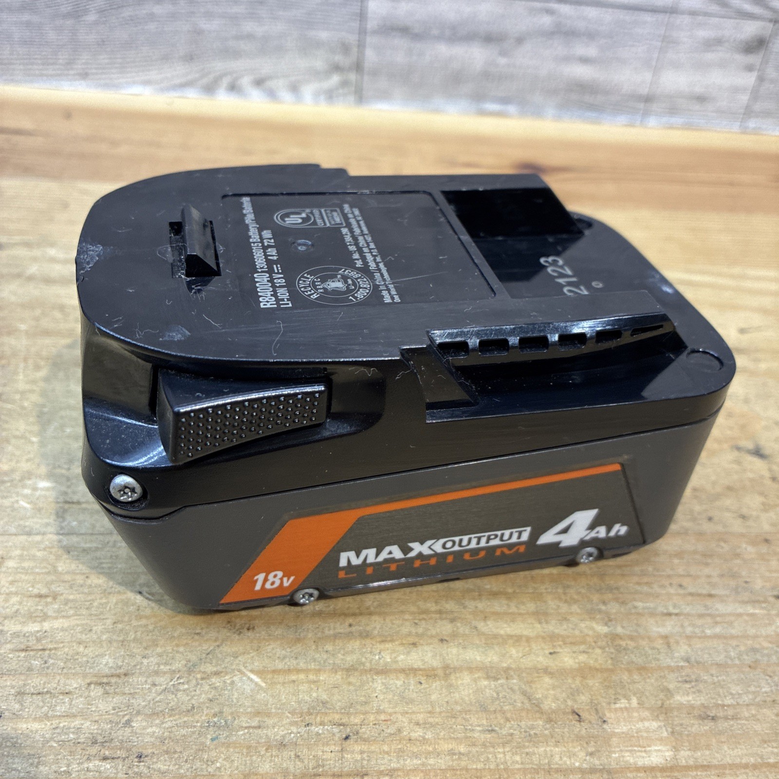 RIDGID R8723 18V Brushless Sub Compact 1/4&Prime; Impact Driver Kit 4AH Bat & Charger!