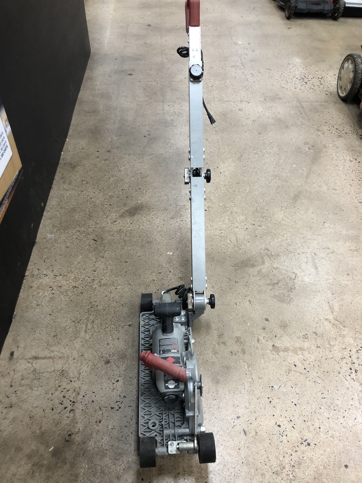 LAST ONE!!!!Skil Walk Behind Concrete Saw,7&Prime; dia. Blade SPT79A-10 Skil SPT79A-10