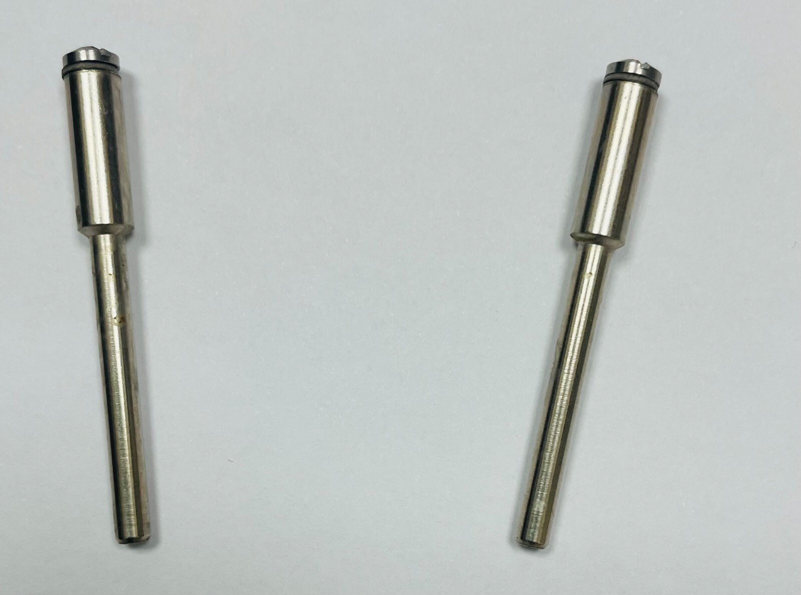 LARGE REINFORCED MANDREL SET OF 2-1/8&Prime; SHANK 1/8&Prime; SCREW FOR DISC WHEEL- GERMANY