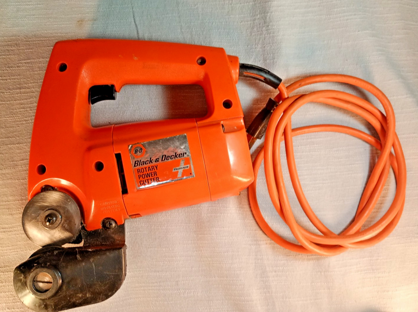 BLACK & DECKER ROTARY POWER CUTTER 7975, VARIABLE SPEED REVERSING TOOL