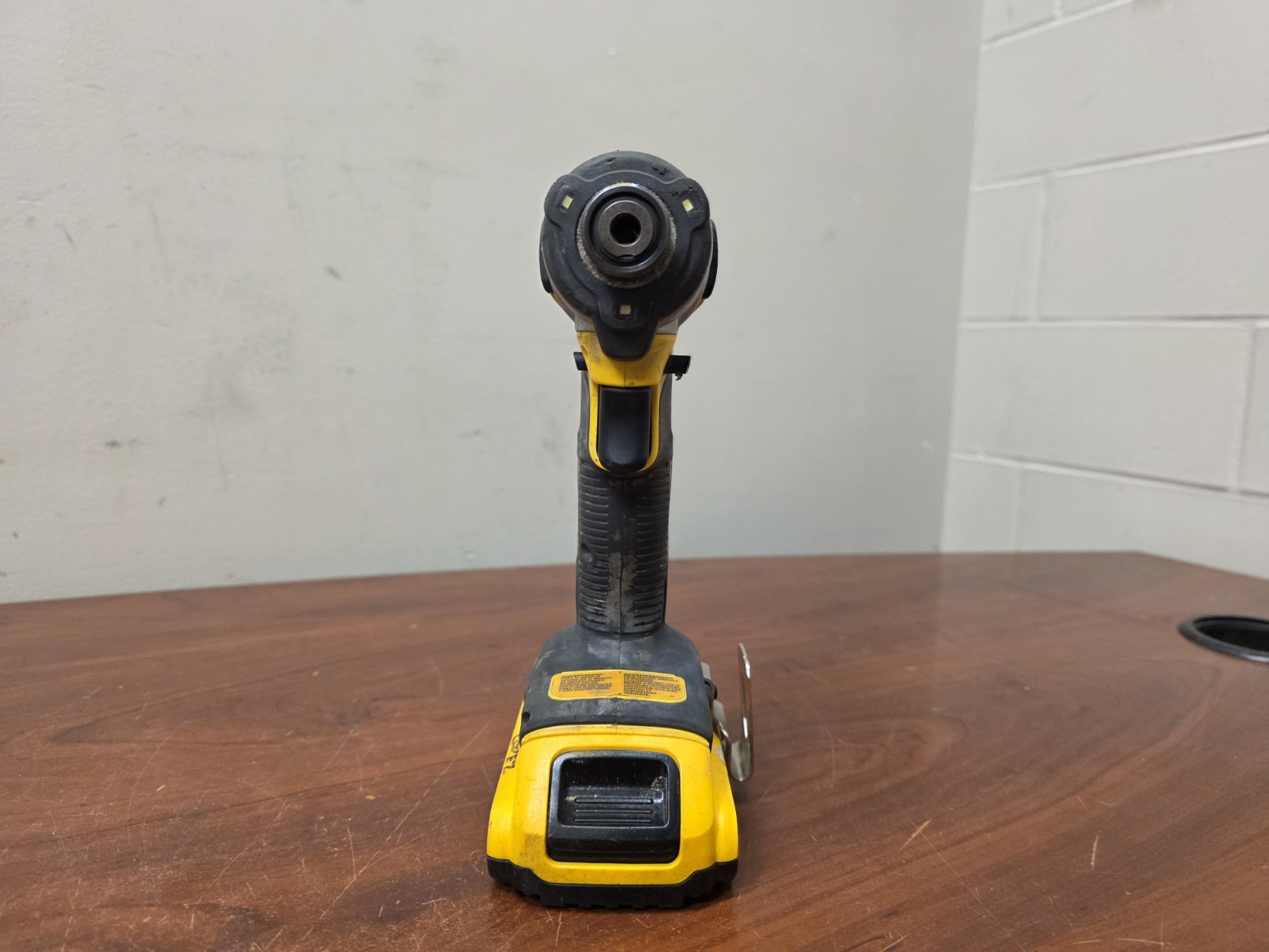 DeWALT DCF840 20V MAX 20 Volt Brushless Cordless 1/4&Prime; Hex Impact Driver