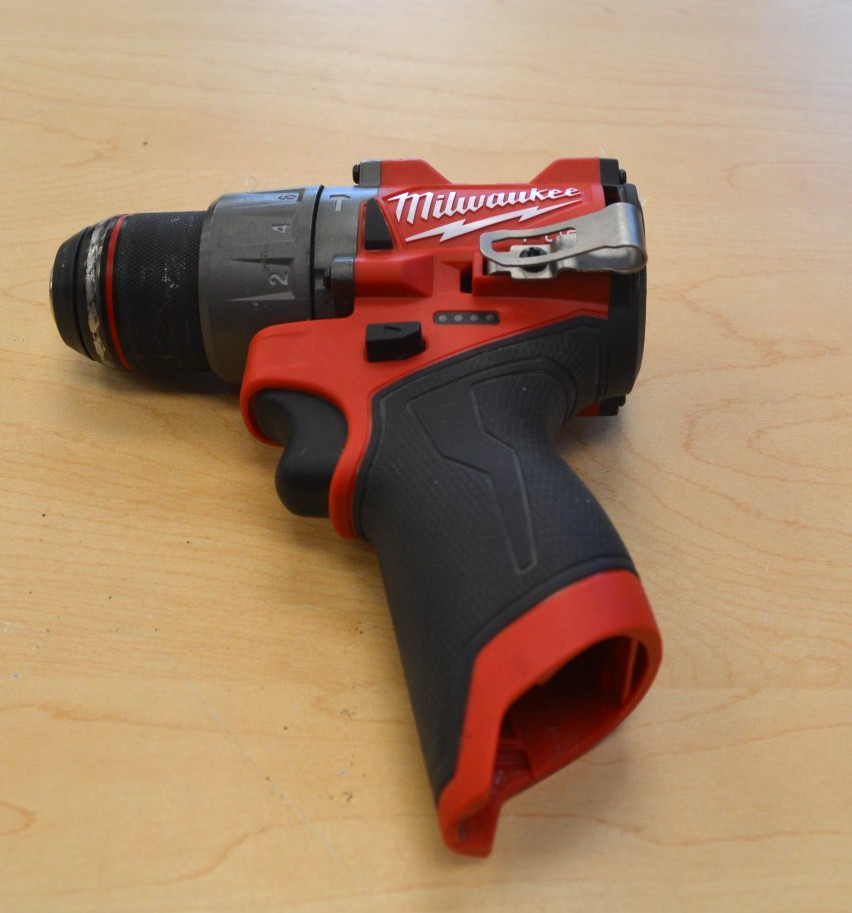 Milwaukee 12v 1/2&Prime; Hammer Drill/Driver (3404-20) *Pre-Owned* Free Shipping