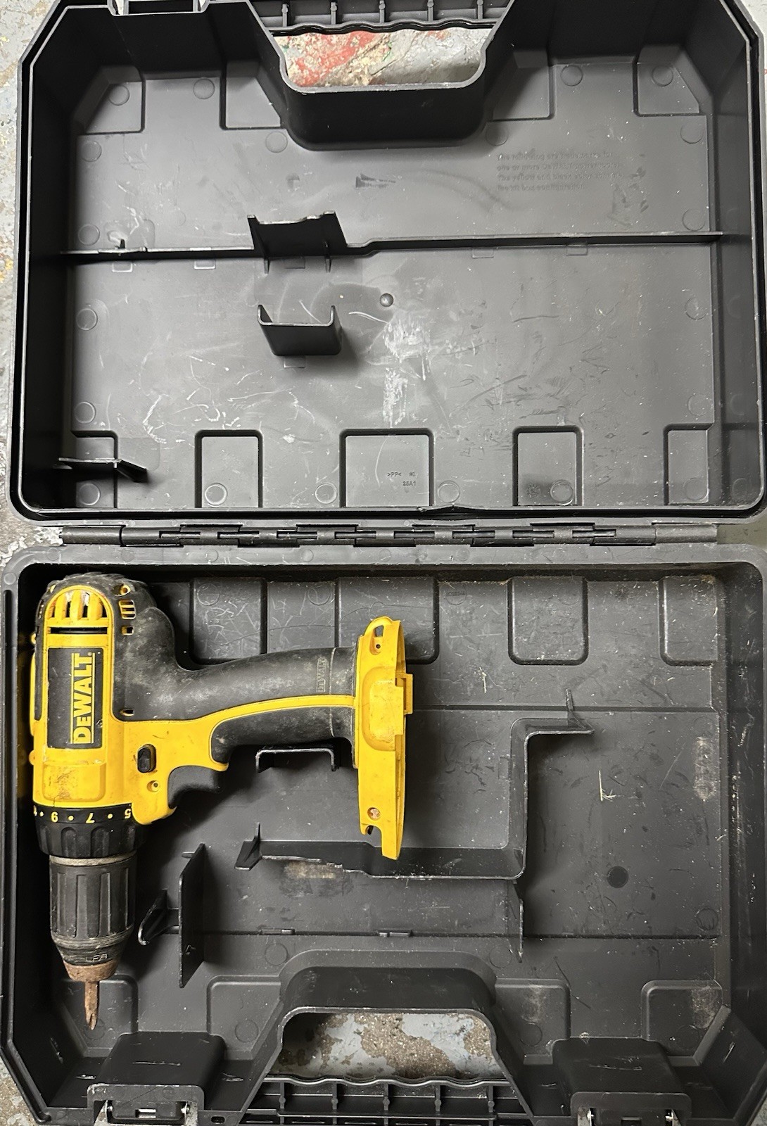 Dewalt DC730 14.4V cordless compact drill/driver with a 1/2-inch chuck and Case