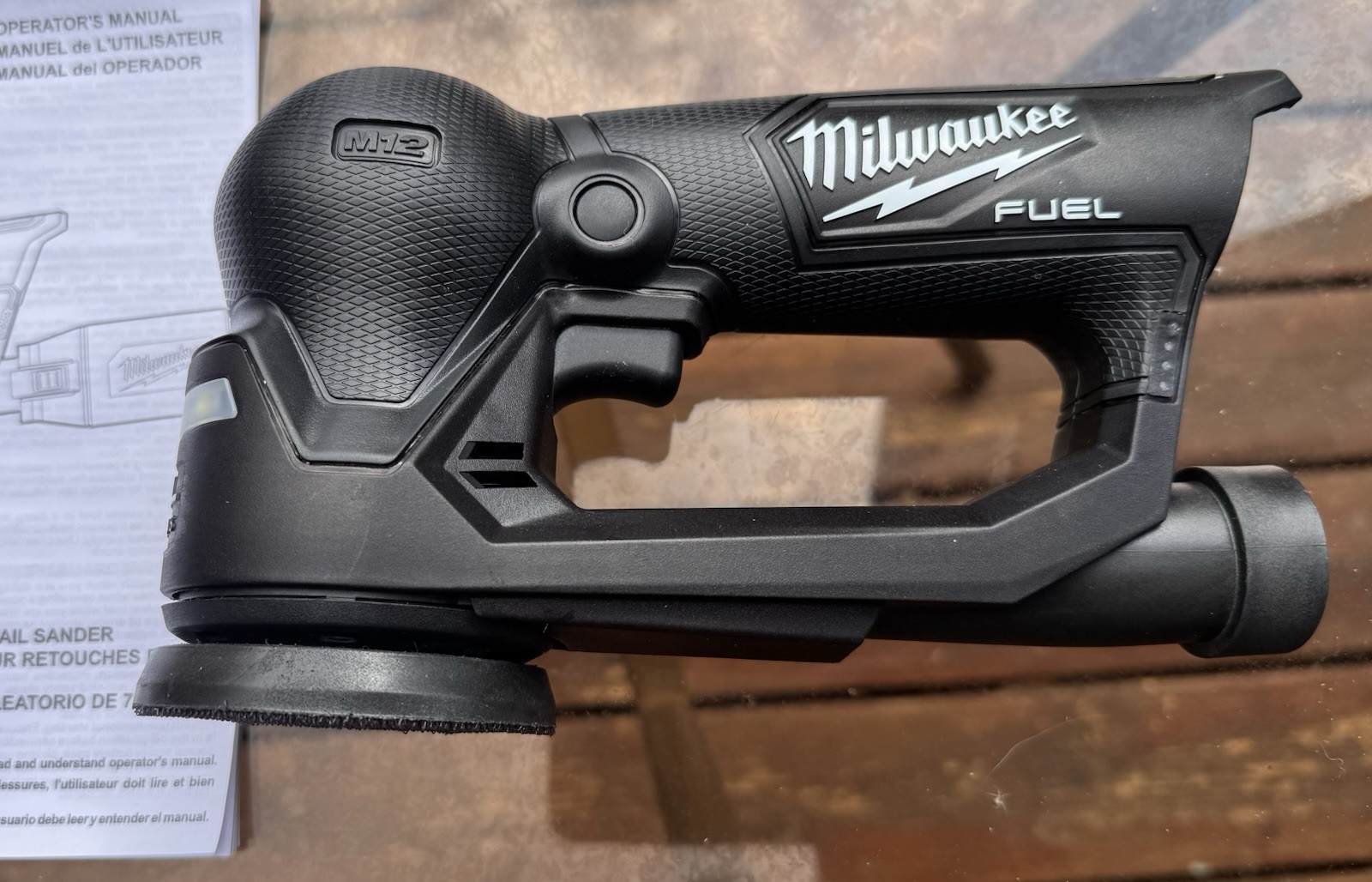Black Milwaukee 2535-20 M12 FUEL 3&Prime; Random Orbital Detail Sander Brushless