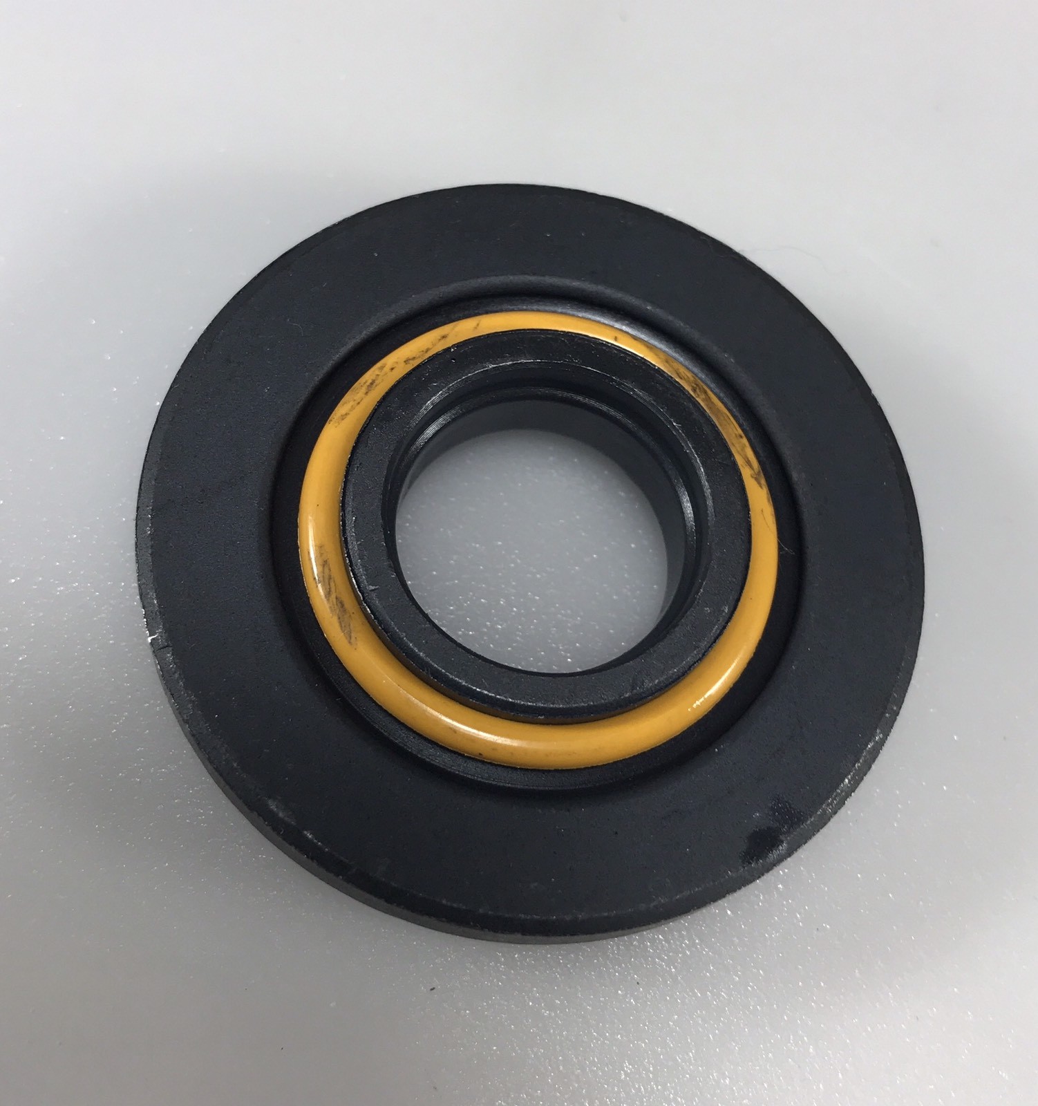 Dewalt DCG412 4-1/5&Prime; 5&Prime; Grinder 20v Cut off Tool Unthreaded Flange 633257-00SV