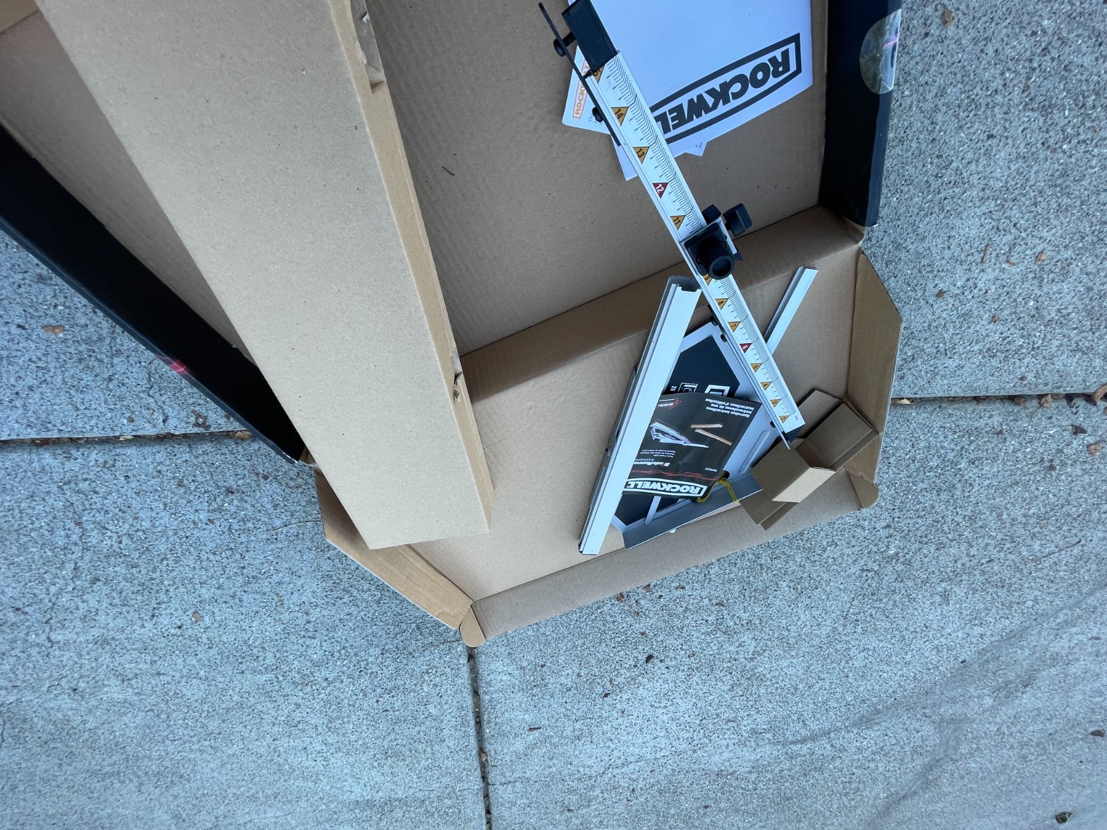 ROCKWELL BLADERUNNER TABLE SAW – PORTABLE, EXTRAS INCLUDED, USER MANUAL new