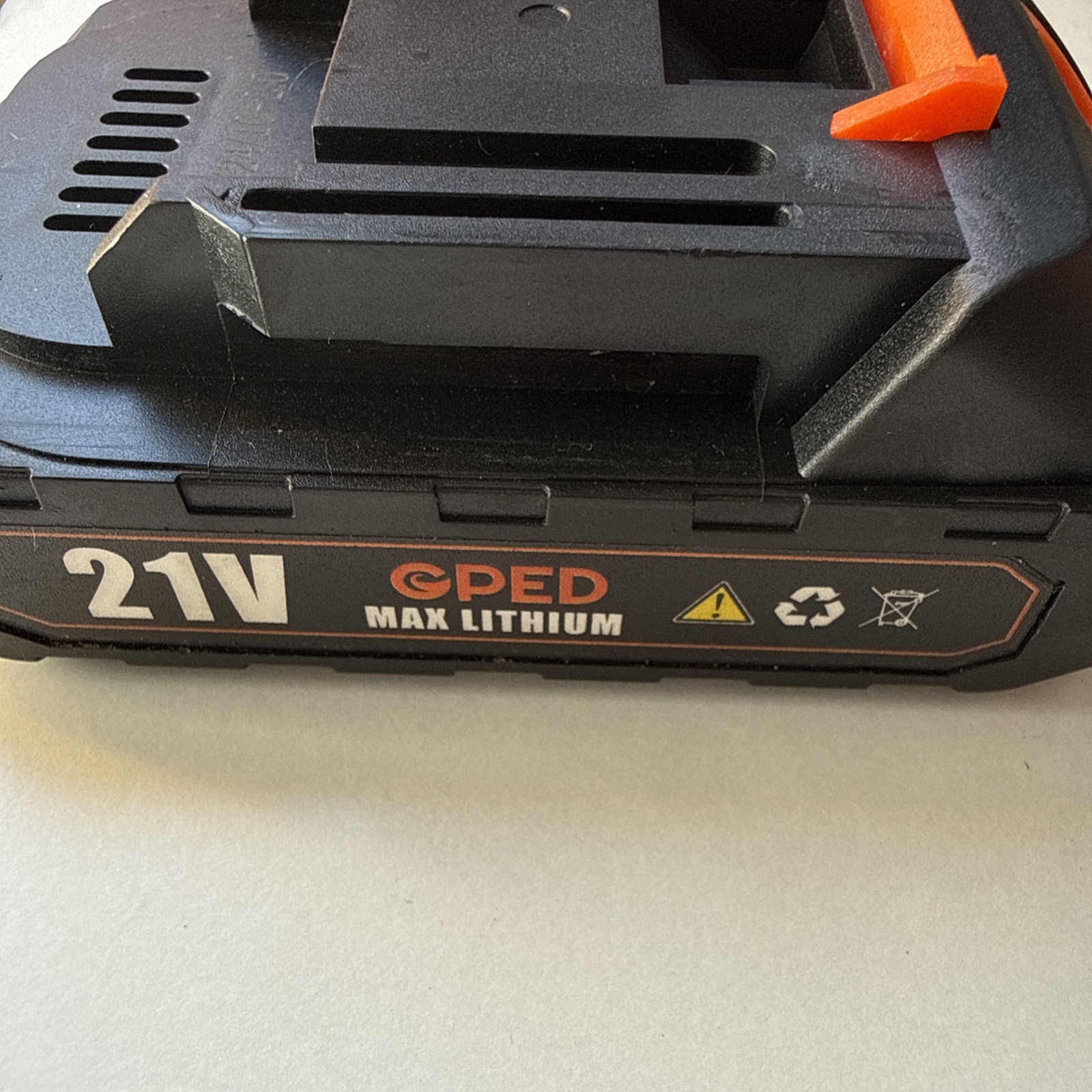 Reciprocating Saw 21V Cordless with 2 / Batteries Included- NO CHARGER- Used