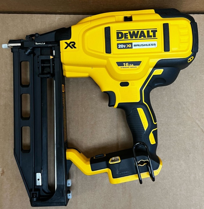 [NEW] (DCN662B) DeWalt 20V Max XR 16-Gauge Cordless Straight Finish Nailer