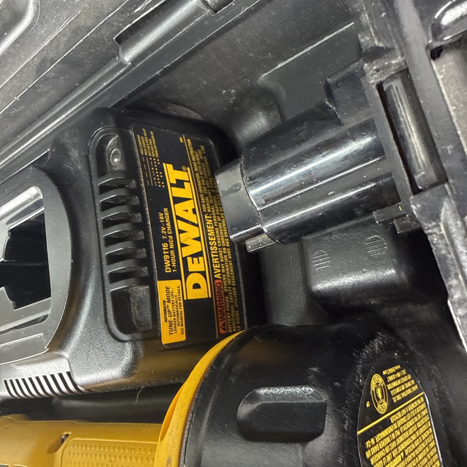 DeWalt DW960 18V Right Angle Drill Kit 2 Batteries Charger & Hard Case Tested