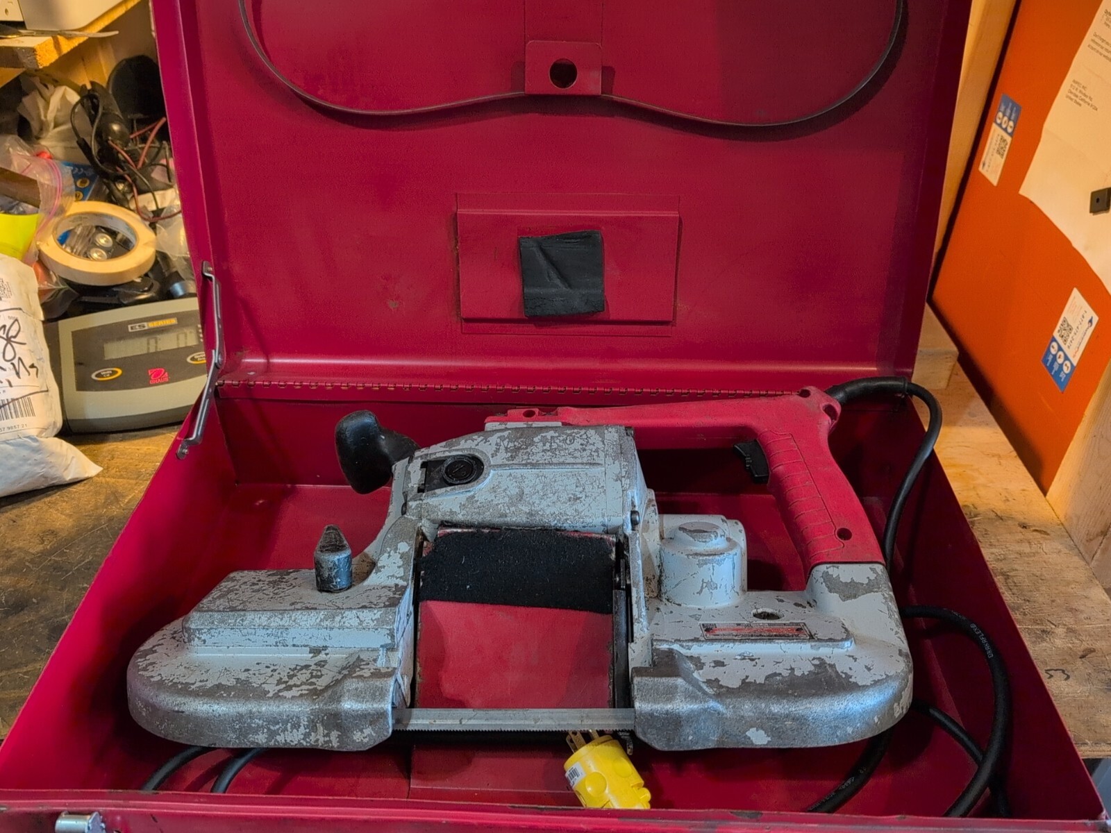 Milwaukee 6230 Heavy Duty Deep Cut Portable Bandsaw 120V – w/ Metal Case