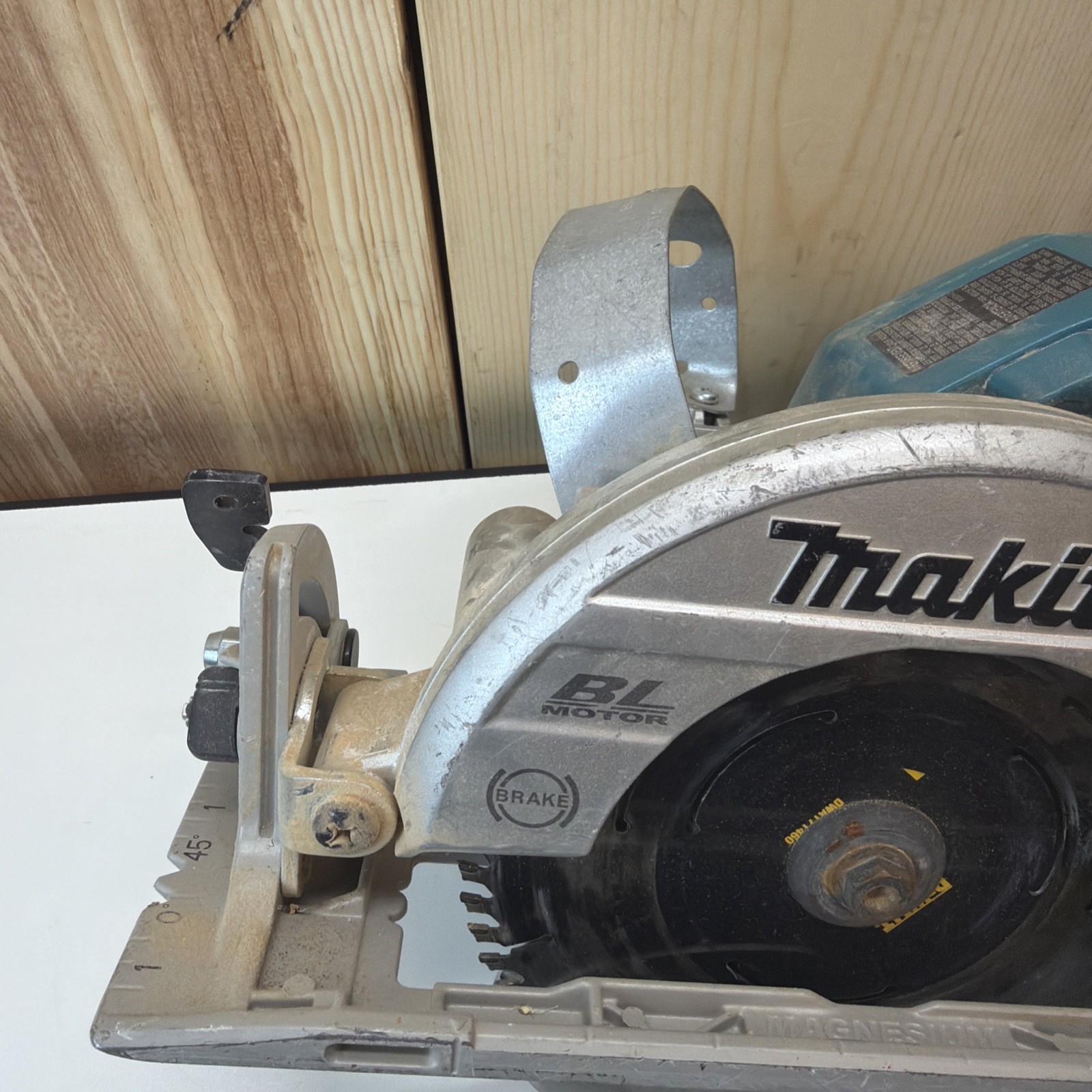 Makita XSR01 Brushless 36V Rear Circular Saw 7-1/4in Untested for Parts Bin BS